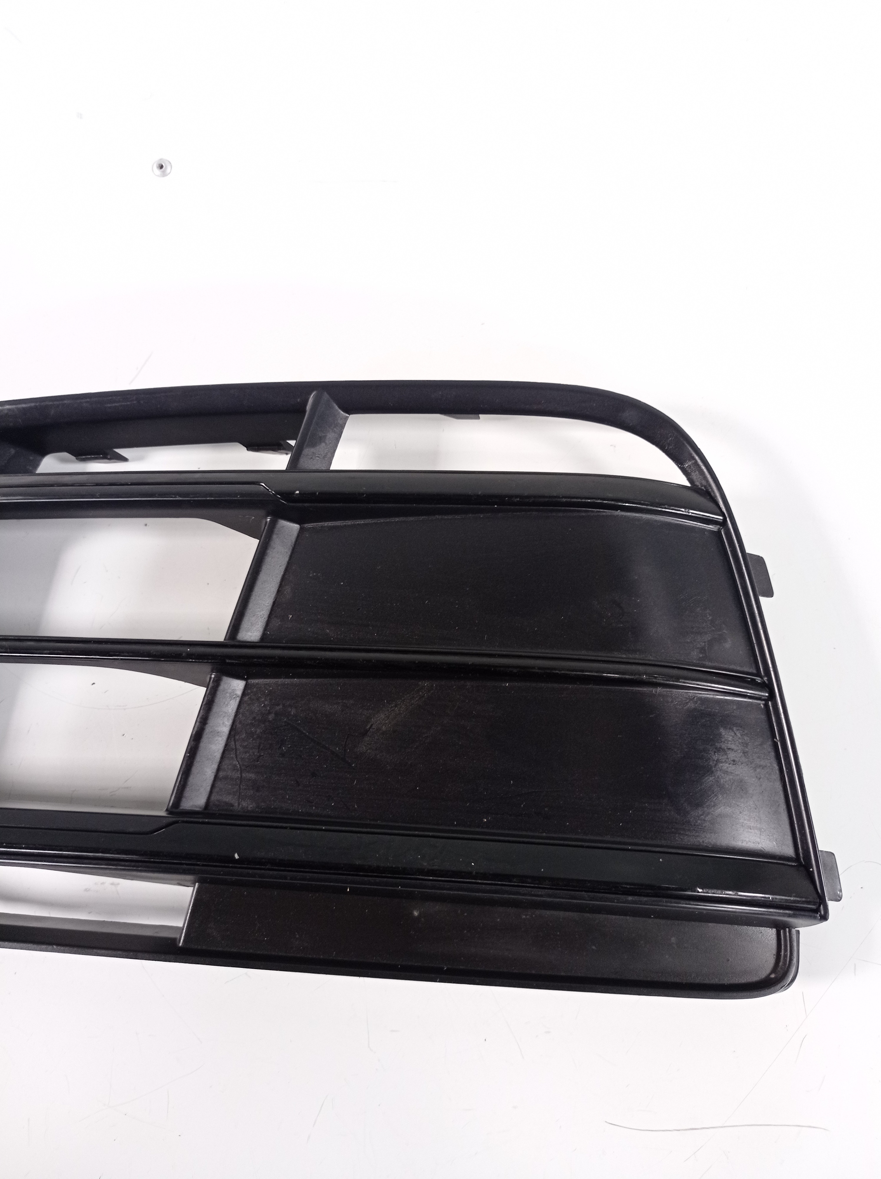 Grade Farol Milha Esquerda Parachoque Diant Audi Q5 2018 2