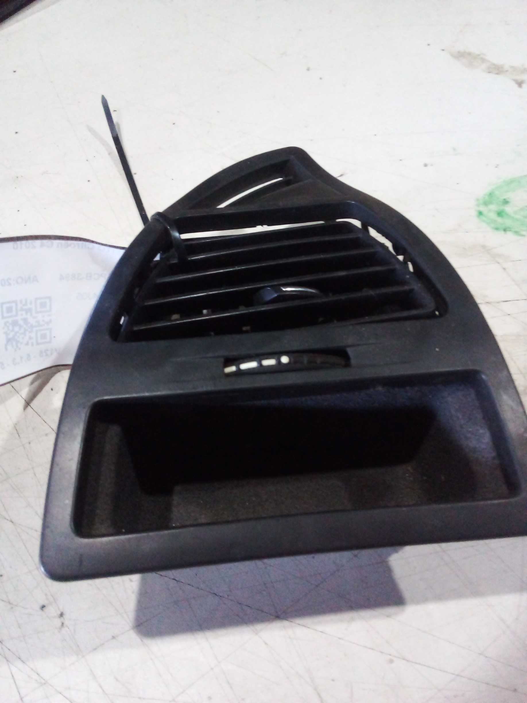 DIFUSOR DIREITO Citroën C4 2010 9649598677 1