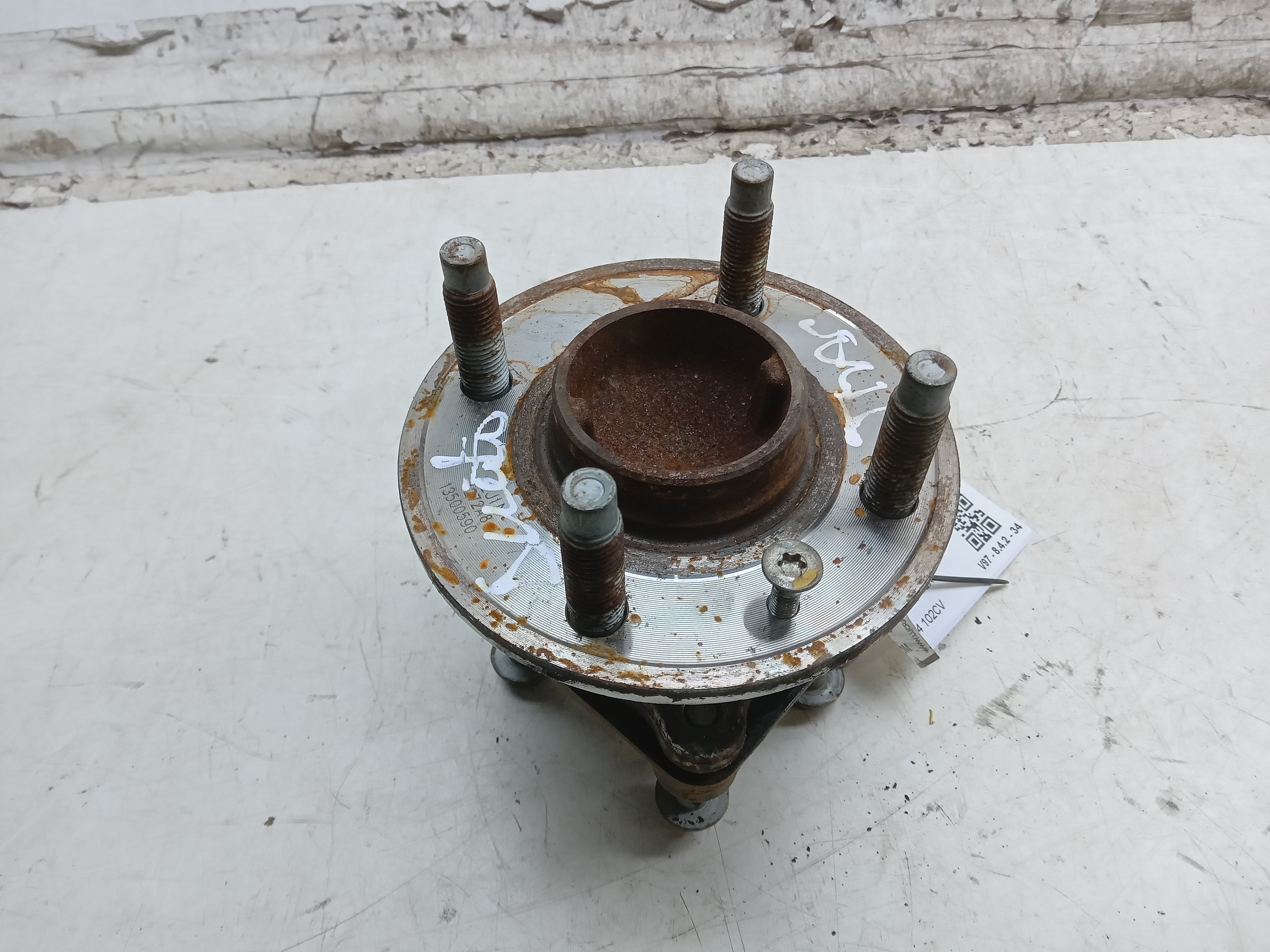 CUBO TRASEIRO DIREITO CHEVROLET COBALT 2013