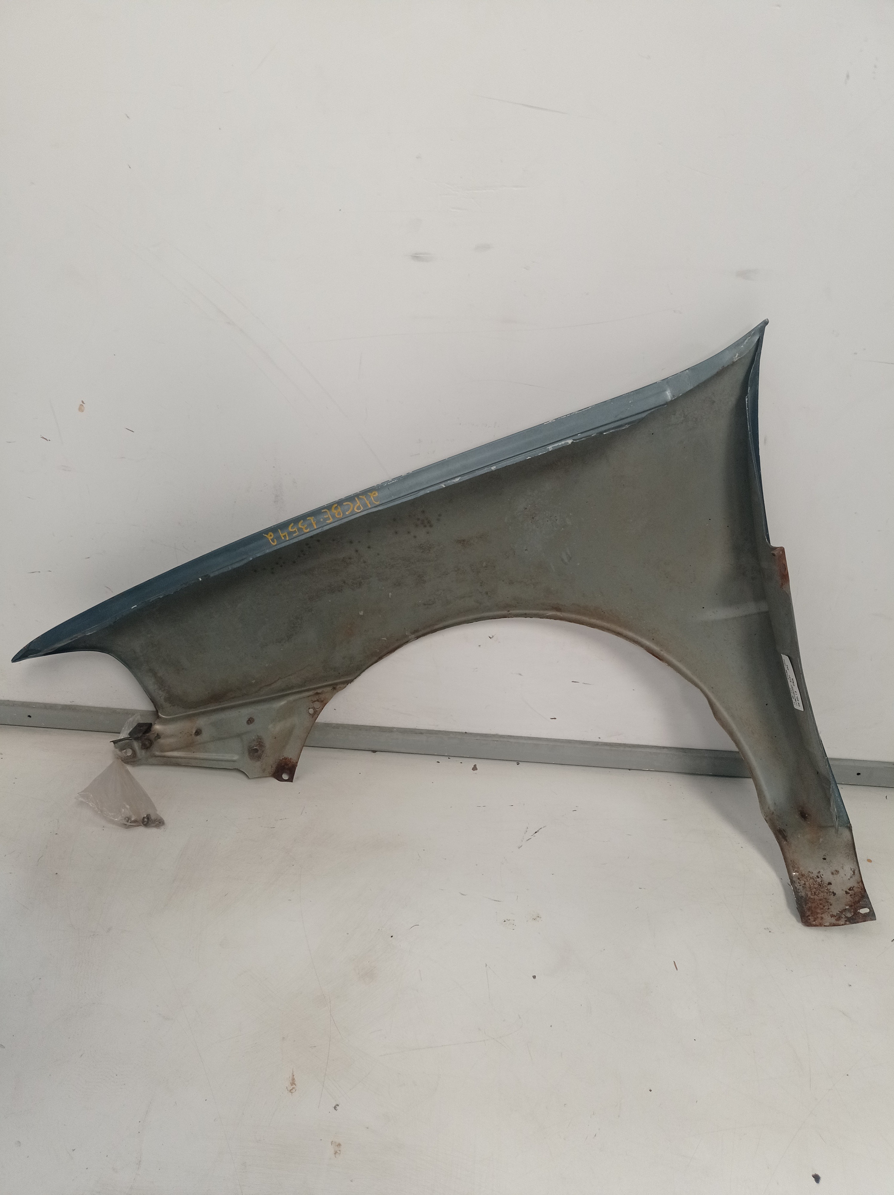 Paralama Direito Volkswagen Gol 2001 Original 10