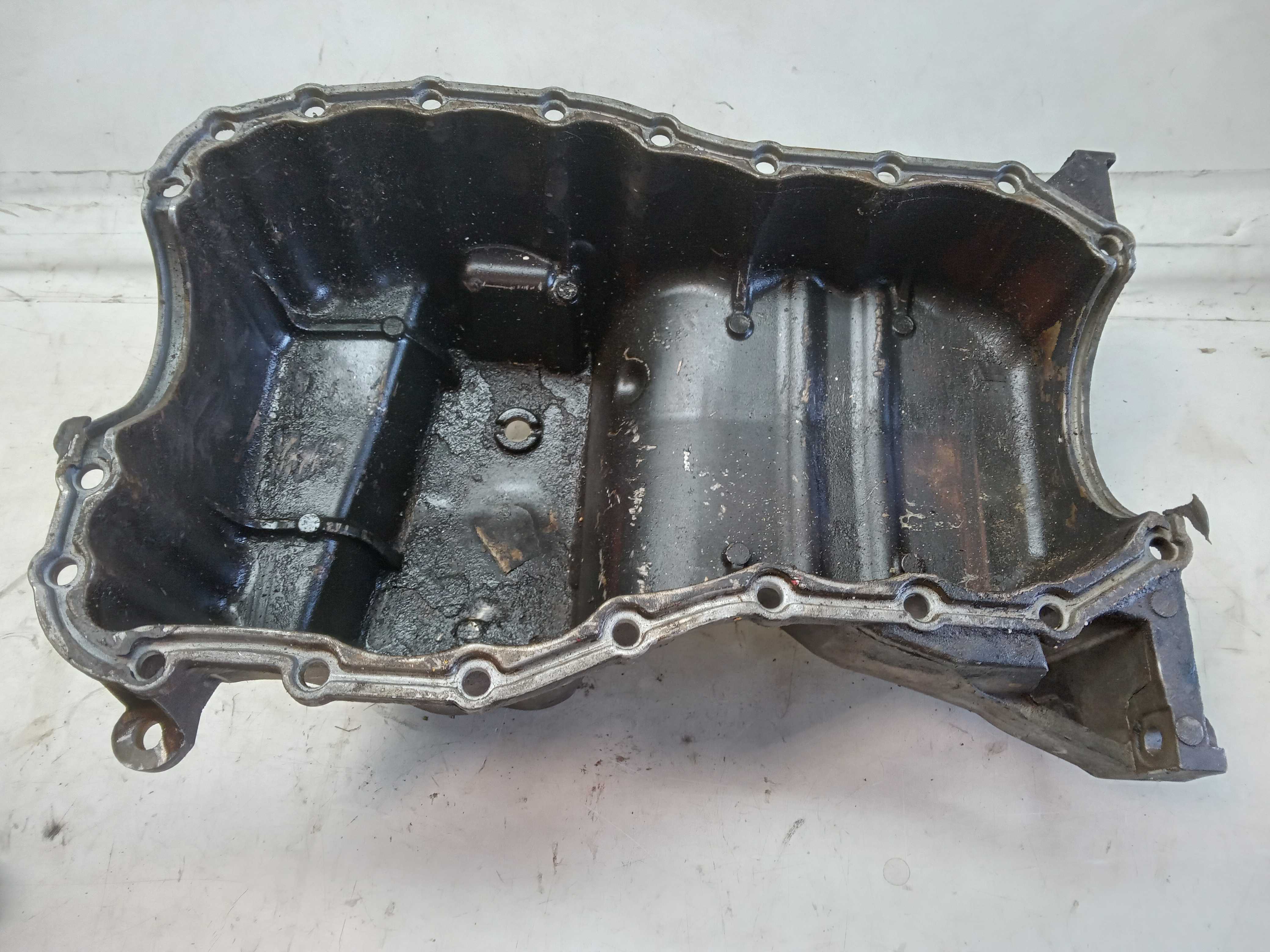 CÁRTER MOTOR RENAULT SANDERO 2007 3
