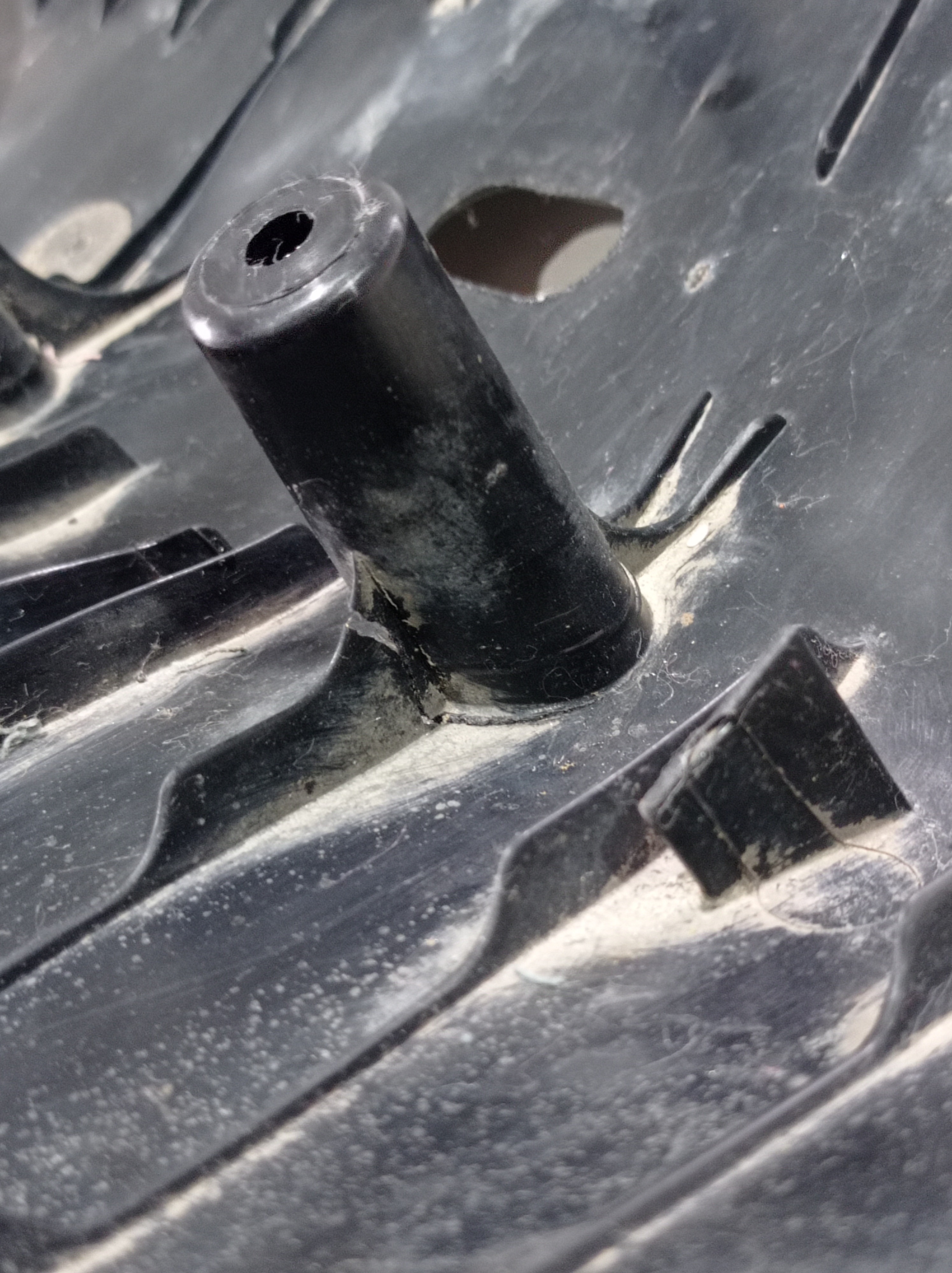 Moldura Agregado Protetor Esquerdo Bmw 320i 2014 A 2015 5