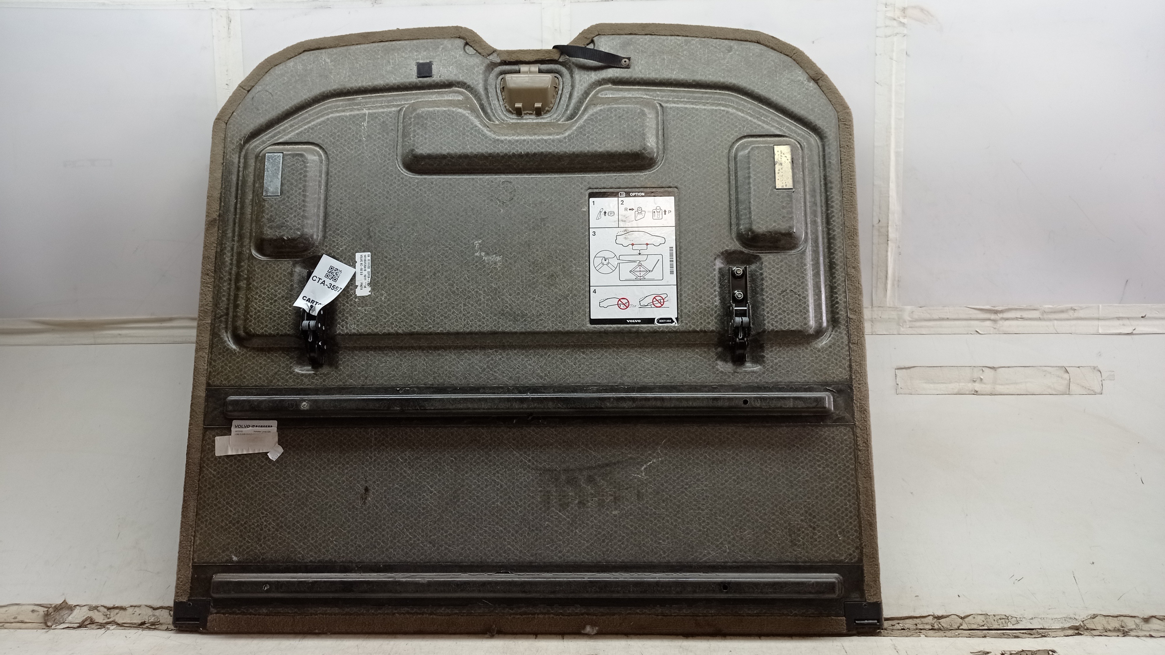 30671464  Tampão Estepe Porta Malas Volvo Xc60 2011 2