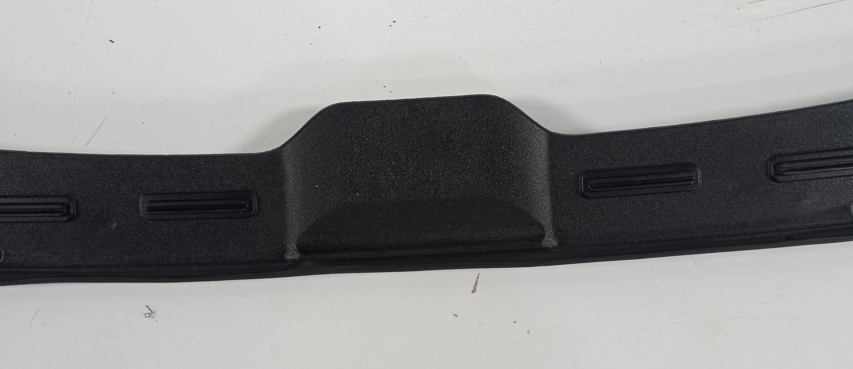 8w6823124 Vedação Central Capo Dianteiro Audi A5 2017 4