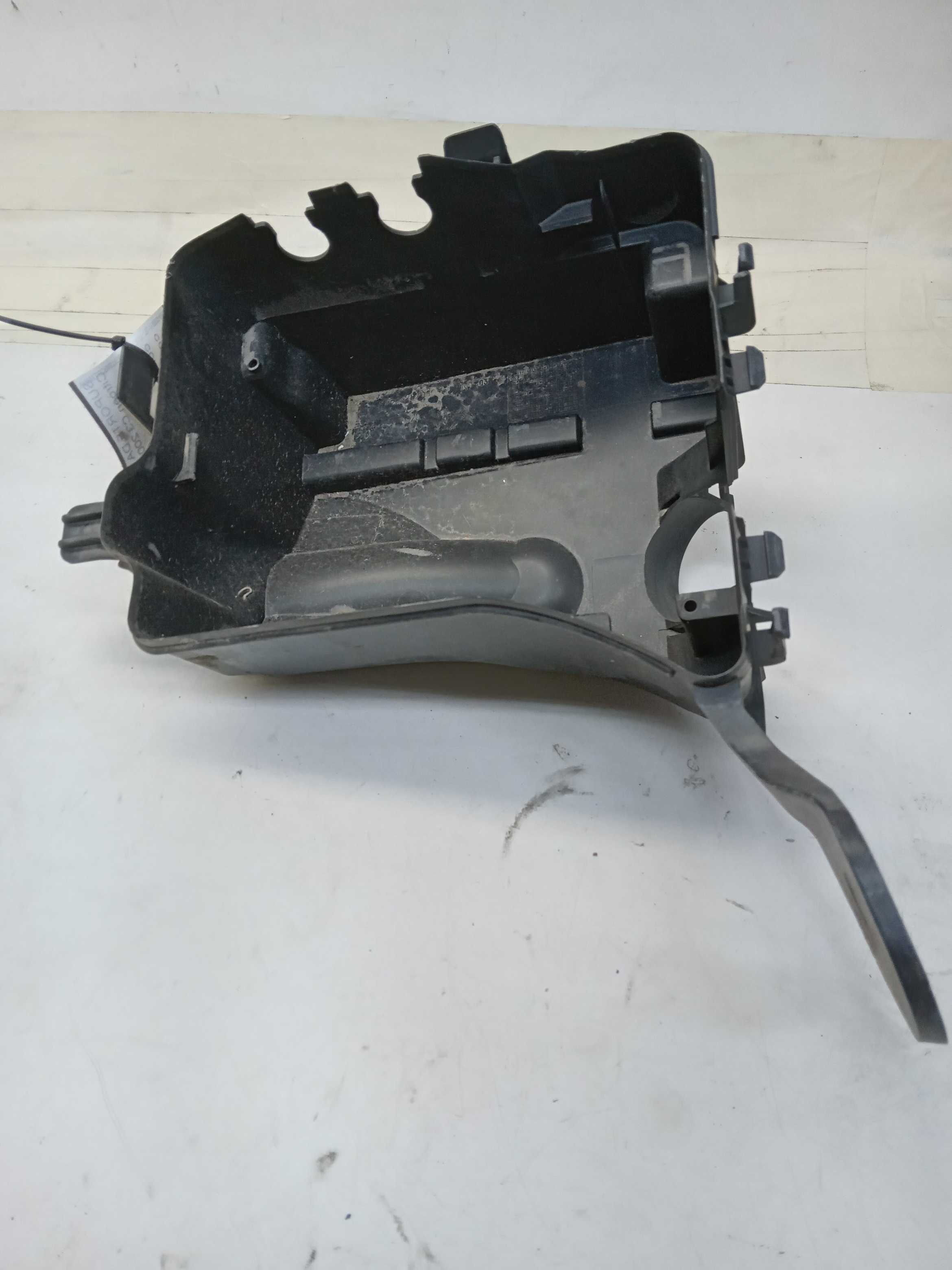 SUPORTE DA CAIXA DE FUSÍVEIS EXTERNA Citroën C3 2009 2