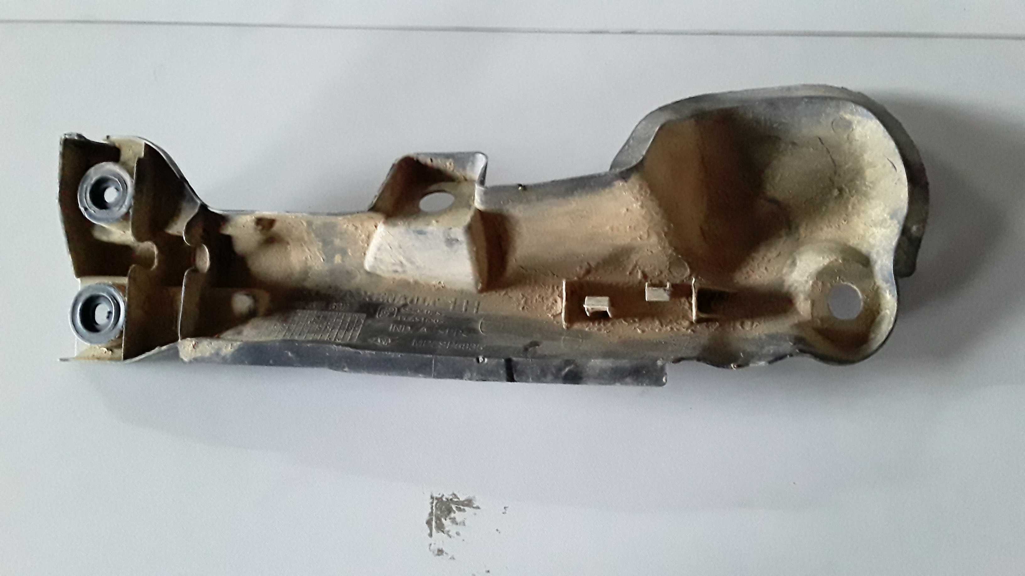 Moldura Sensor Traseiro Esquerdo Renault Duster 2003 A 2010 3