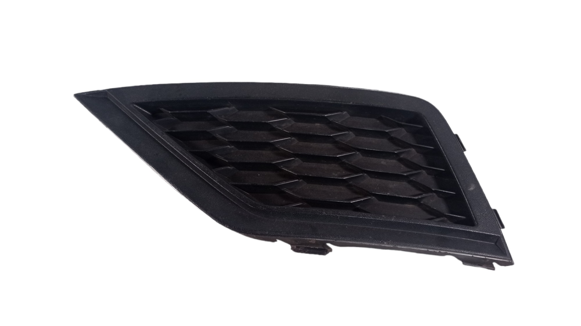 Moldura Farol Milha Esquerdo Vw Saveiro G7 2018 A 2019 1
