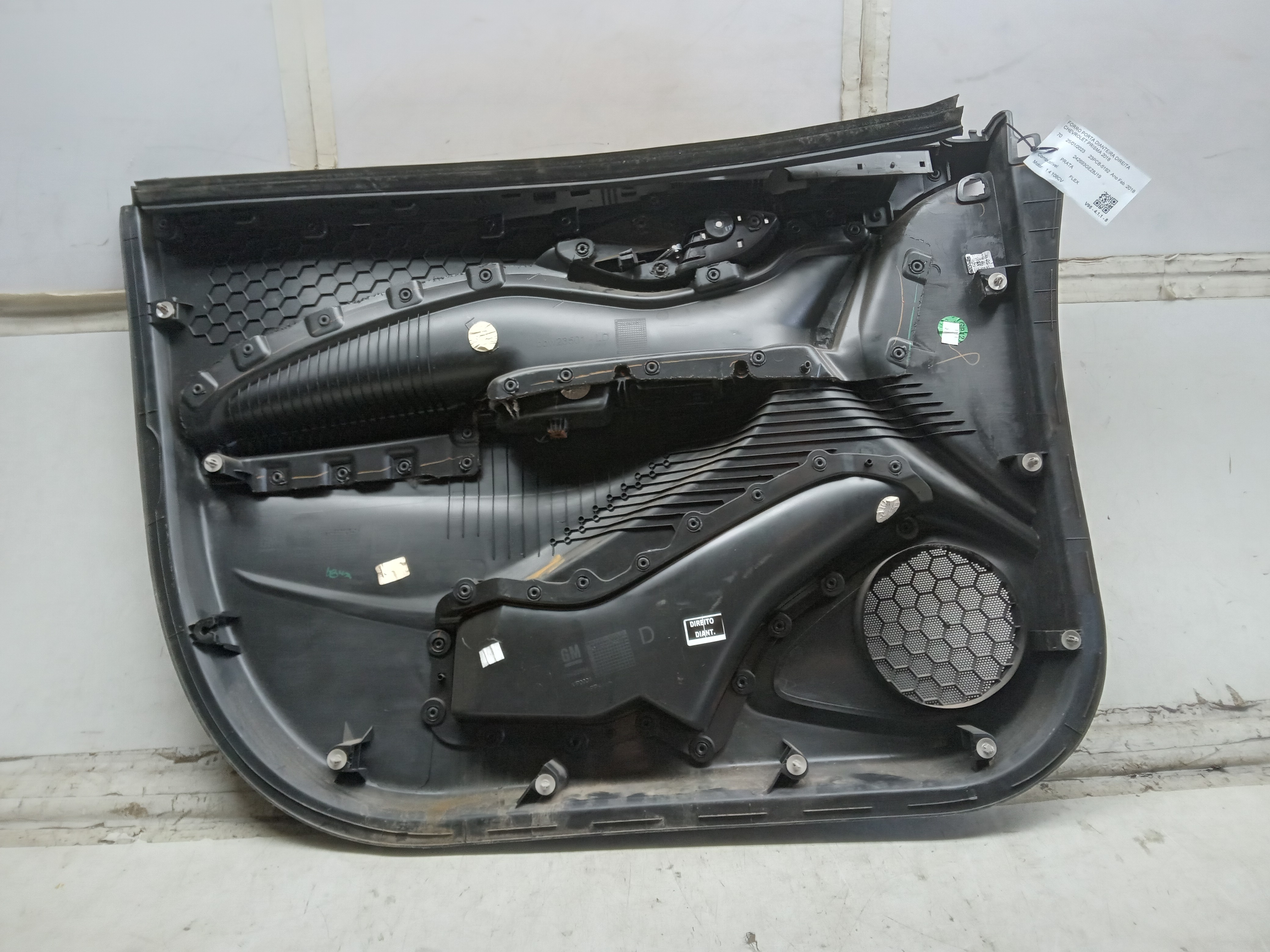 FORRO PORTA DIANTEIRA DIREITA CHEVROLET PRISMA 2018 2