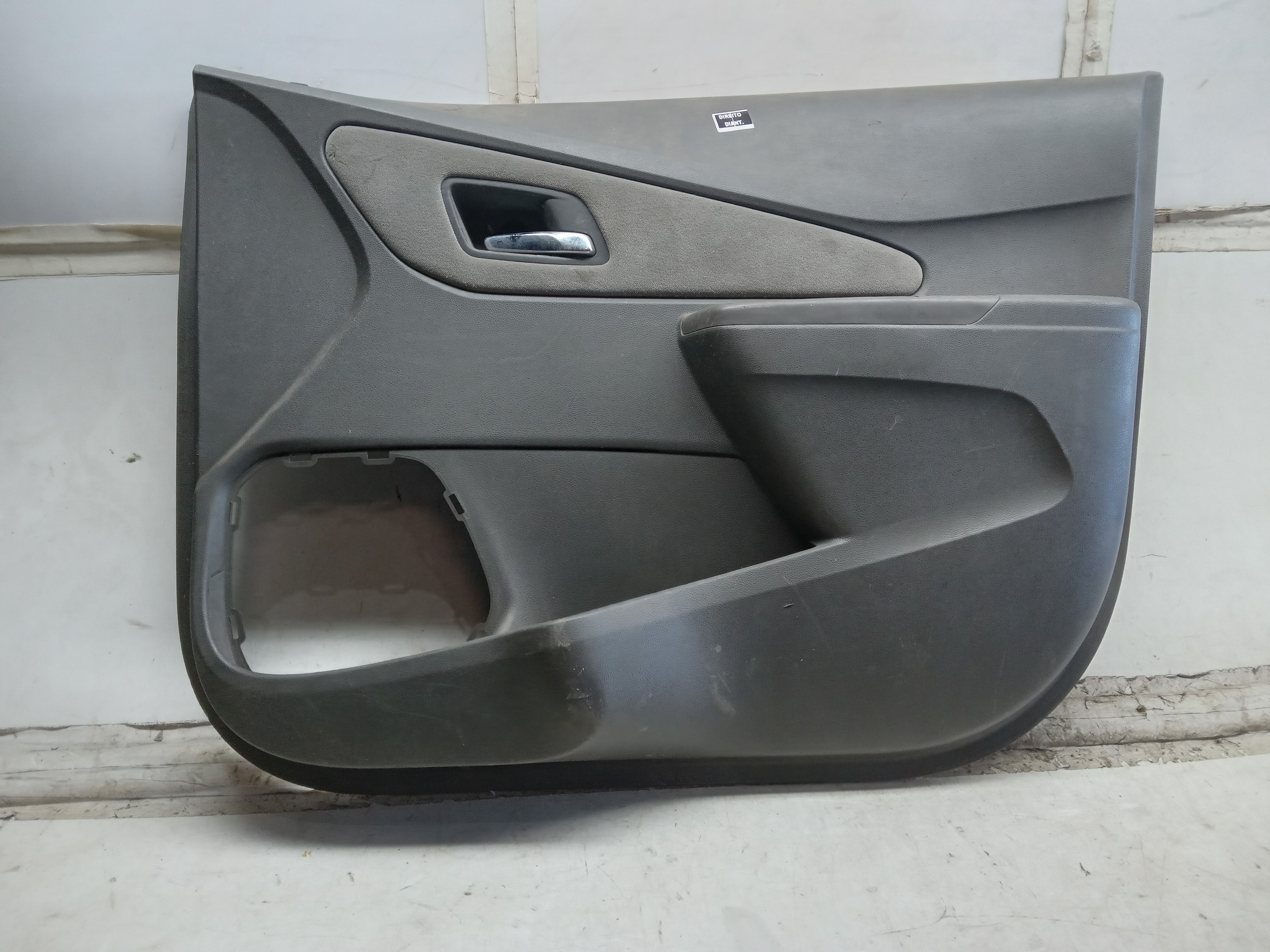 FORRO PORTA DIANTEIRA DIREITA CHEVROLET COBALT 2013