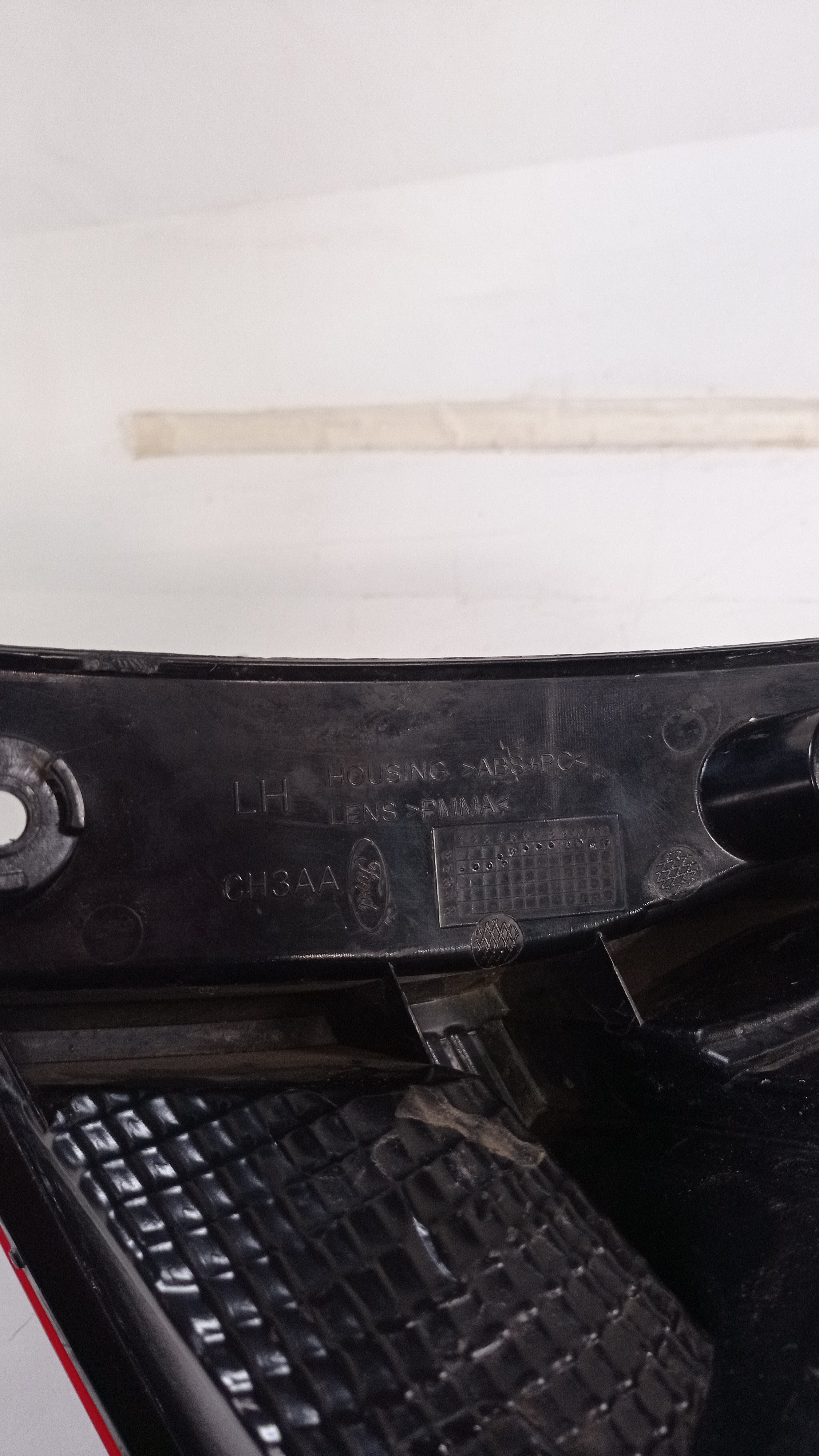 Lanterna Tras Esquerda Ford Ka Hatch 2019 2020 Recuperada 9