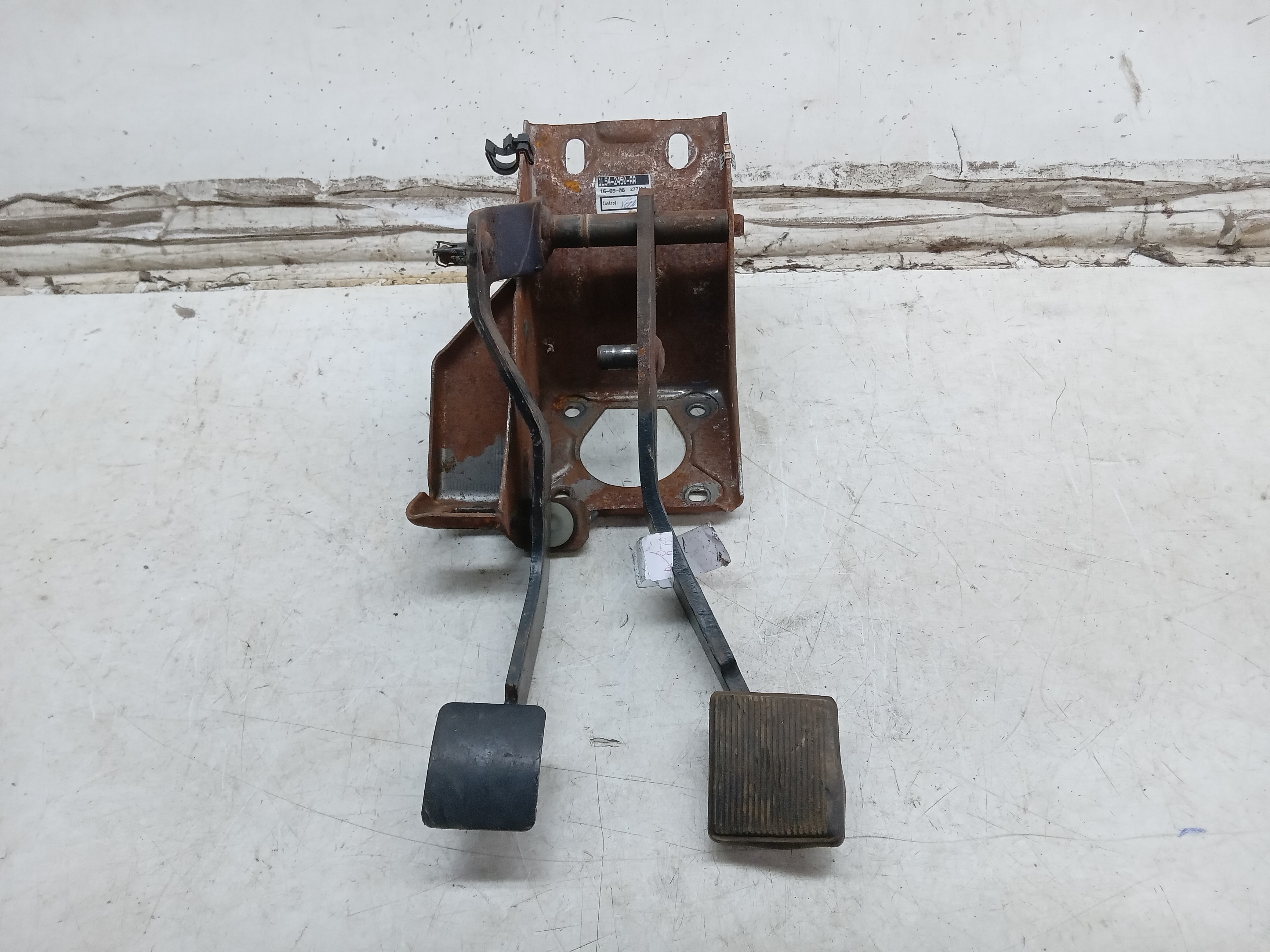 PEDALEIRA PEDAL FREIO E EMBREAGEM FORD RANGER 2009 1