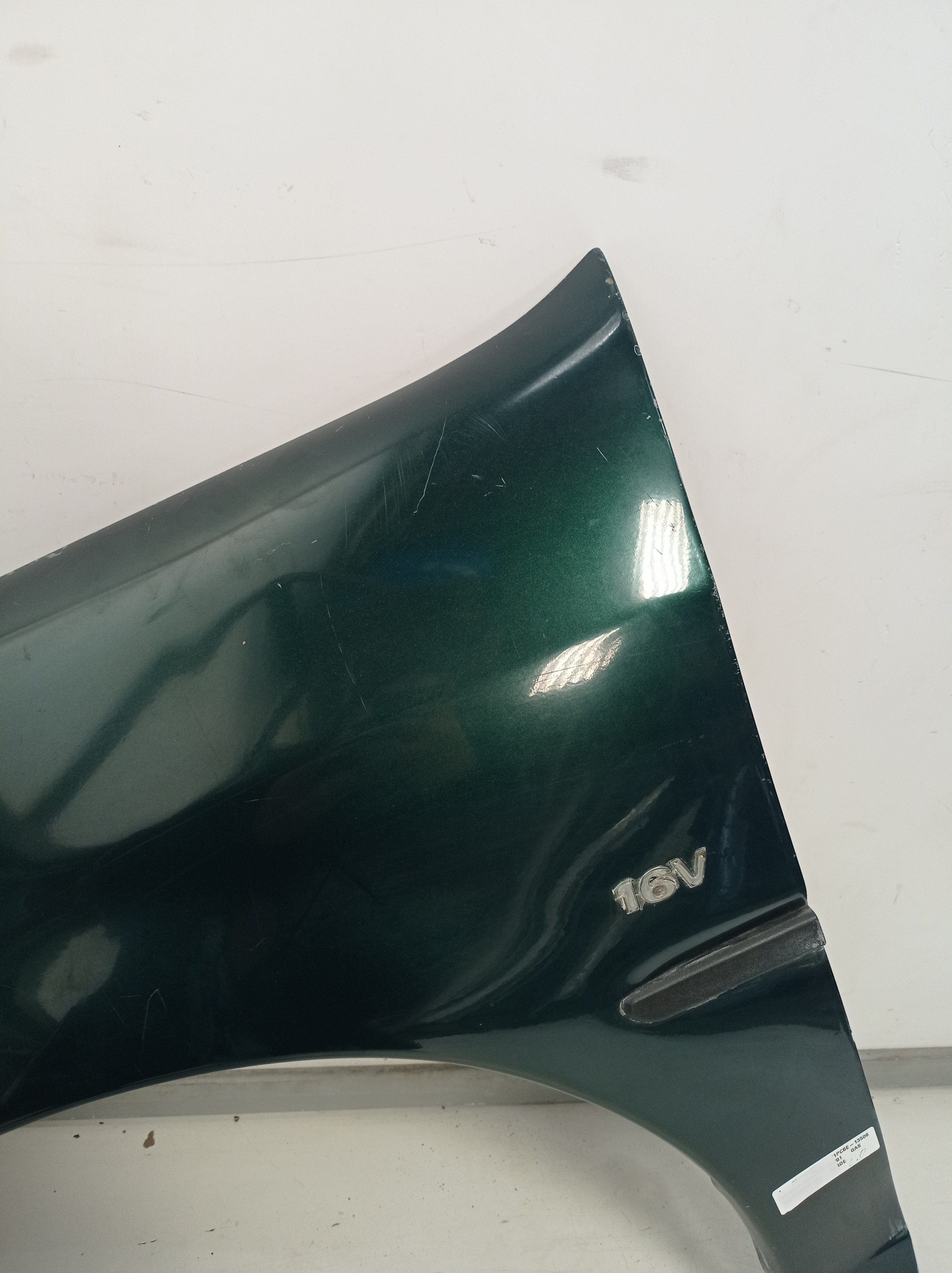 Paralama Esquerdo Volkswagen Parati 2001 Para Recuperar 3