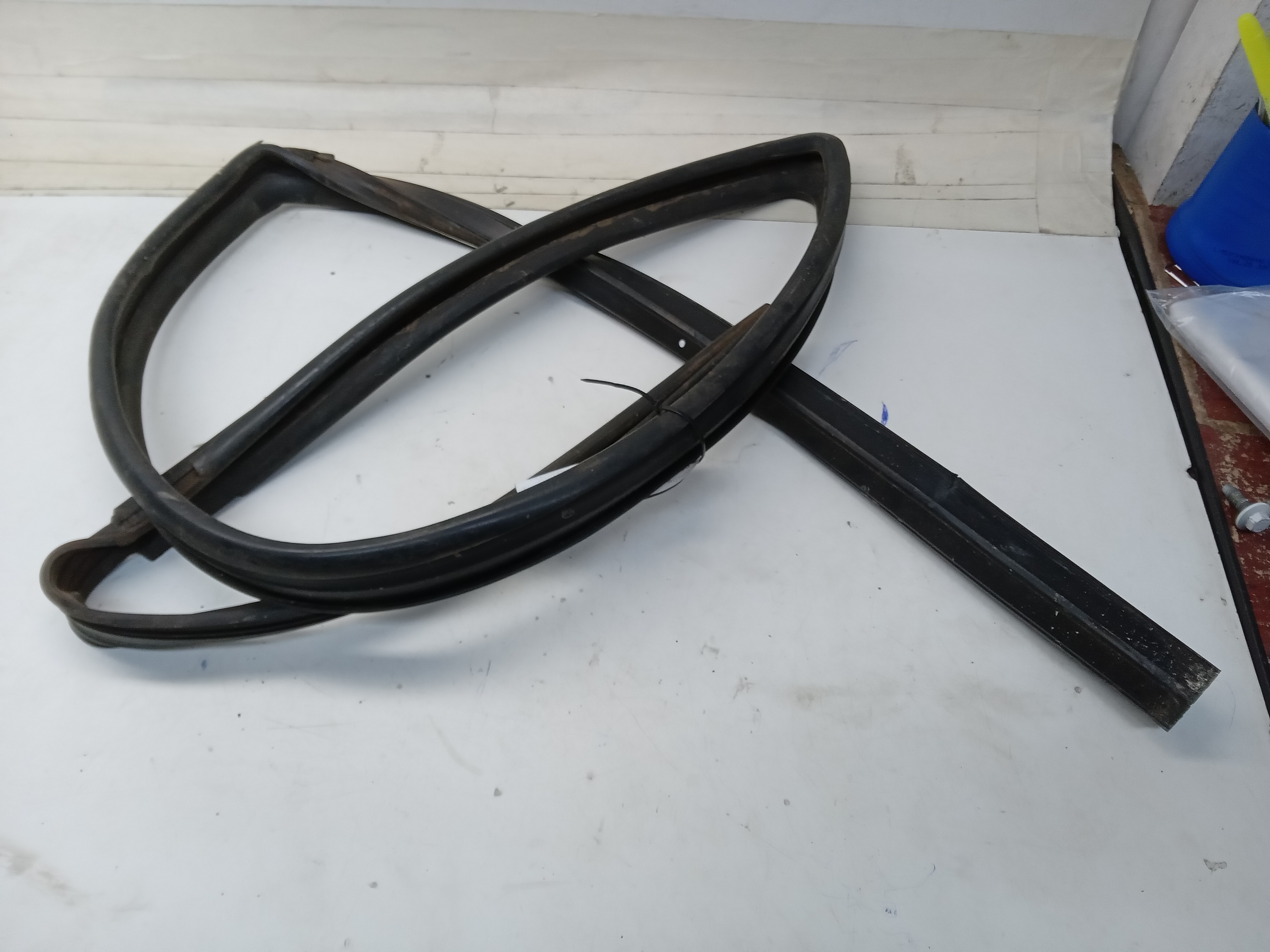 BORRACHA INTERNA PORTA DIANT LD TOYOTA HILUX SW4 2011 2