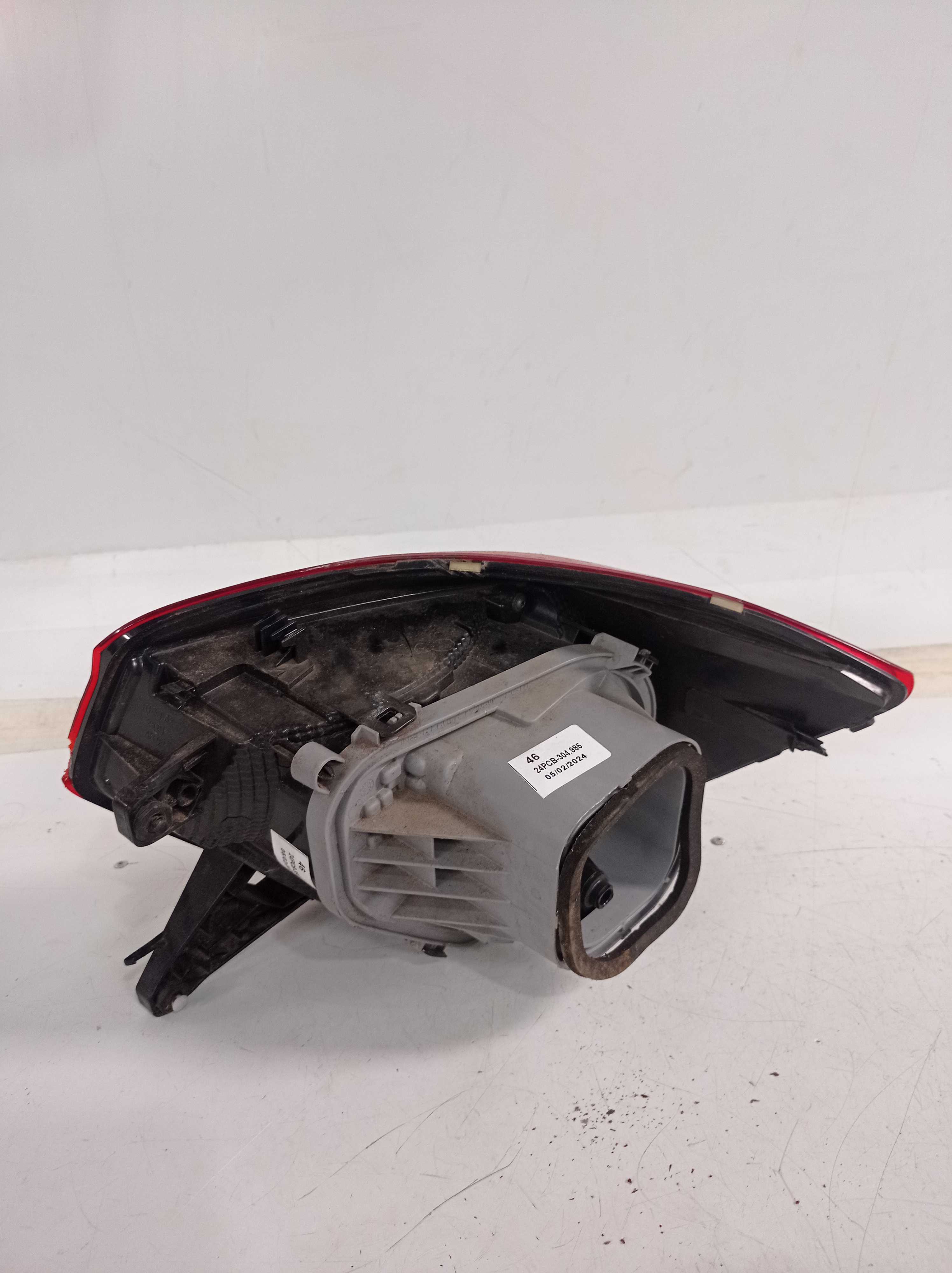 LANTERNA TRASEIRA LADO ESQUERDO VW POLO VIRTUS 18 P RECU 2