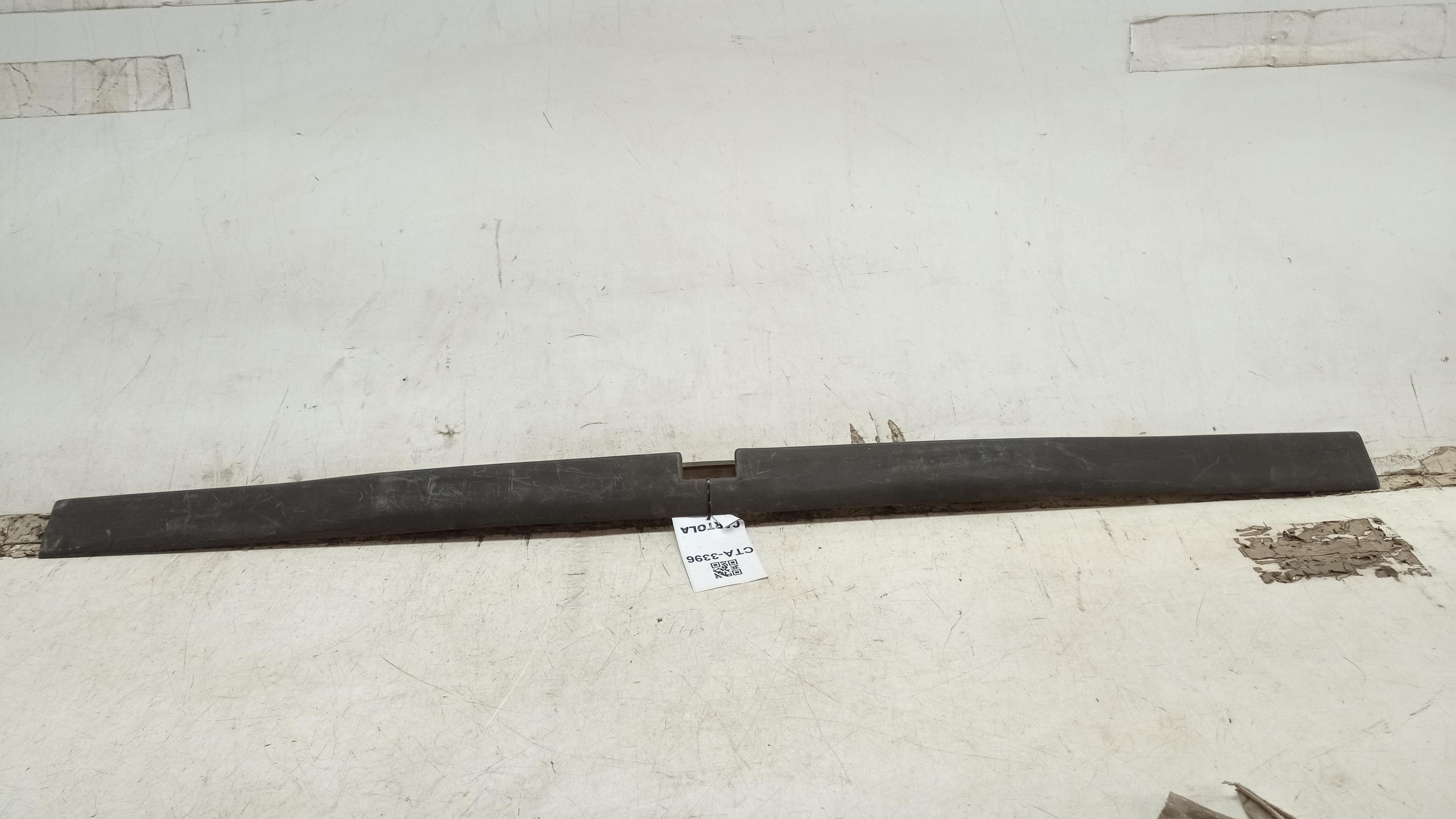 93222919  Moldura Da Tampa Tras Ômega 94  98 1
