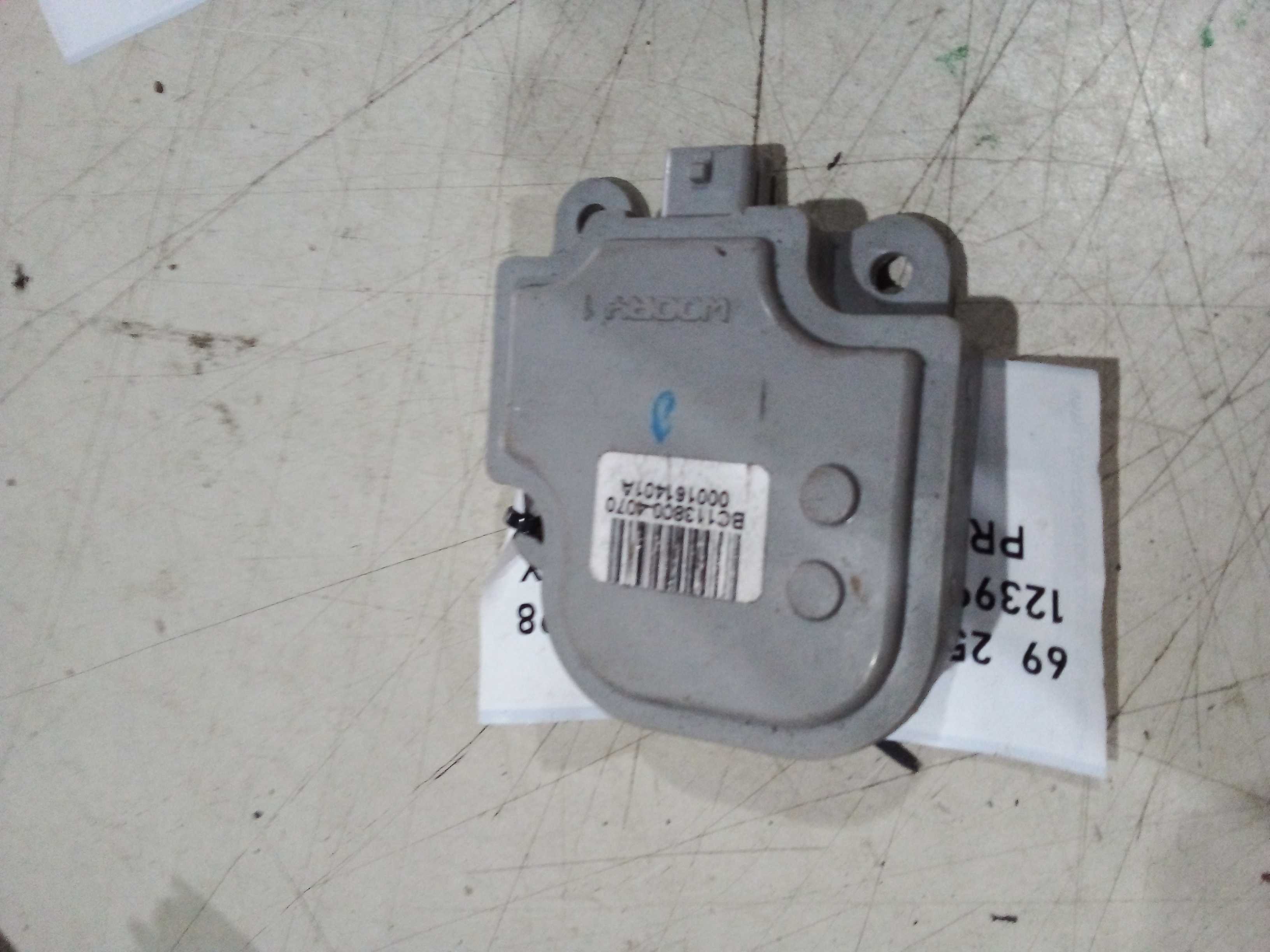 MOTOR CAIXA AR CONDICIONADO PRISMA 2016BC1138004060 2