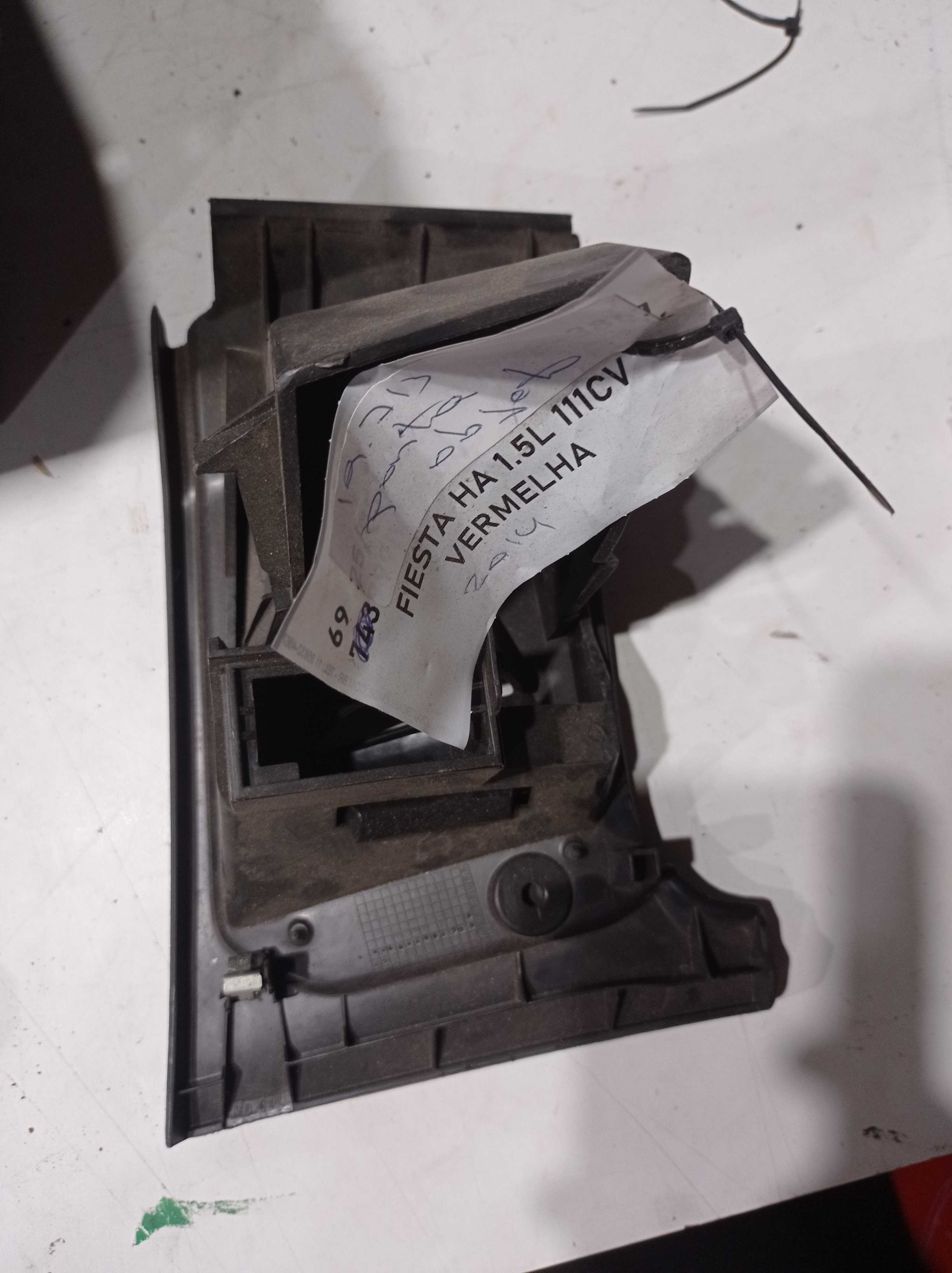 PORTA OBJETOS FORD FIESTA 2014 1