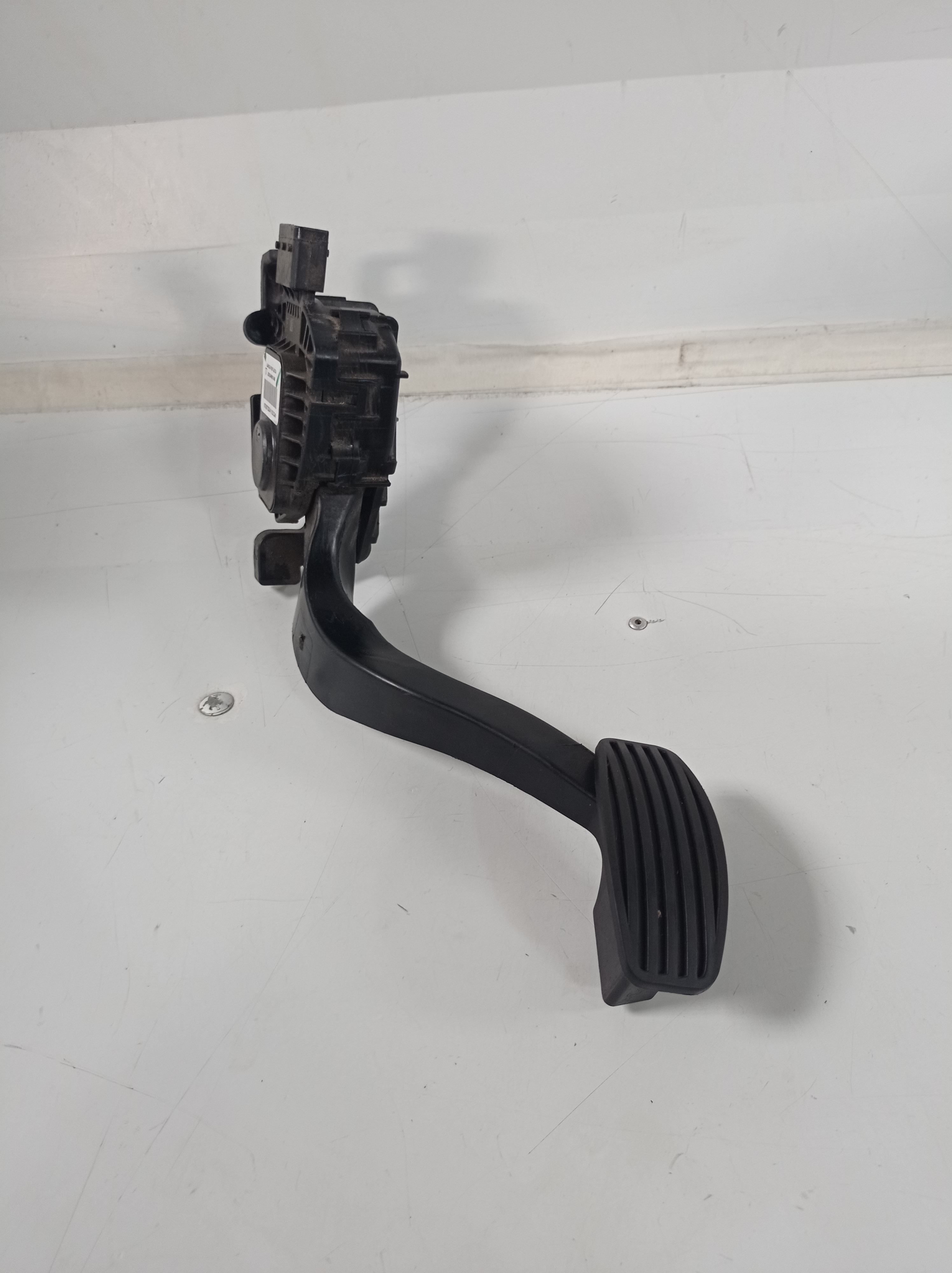 J2004w0148 Pedal Acelerador Fiat Strada Freedom 2020/2021 1