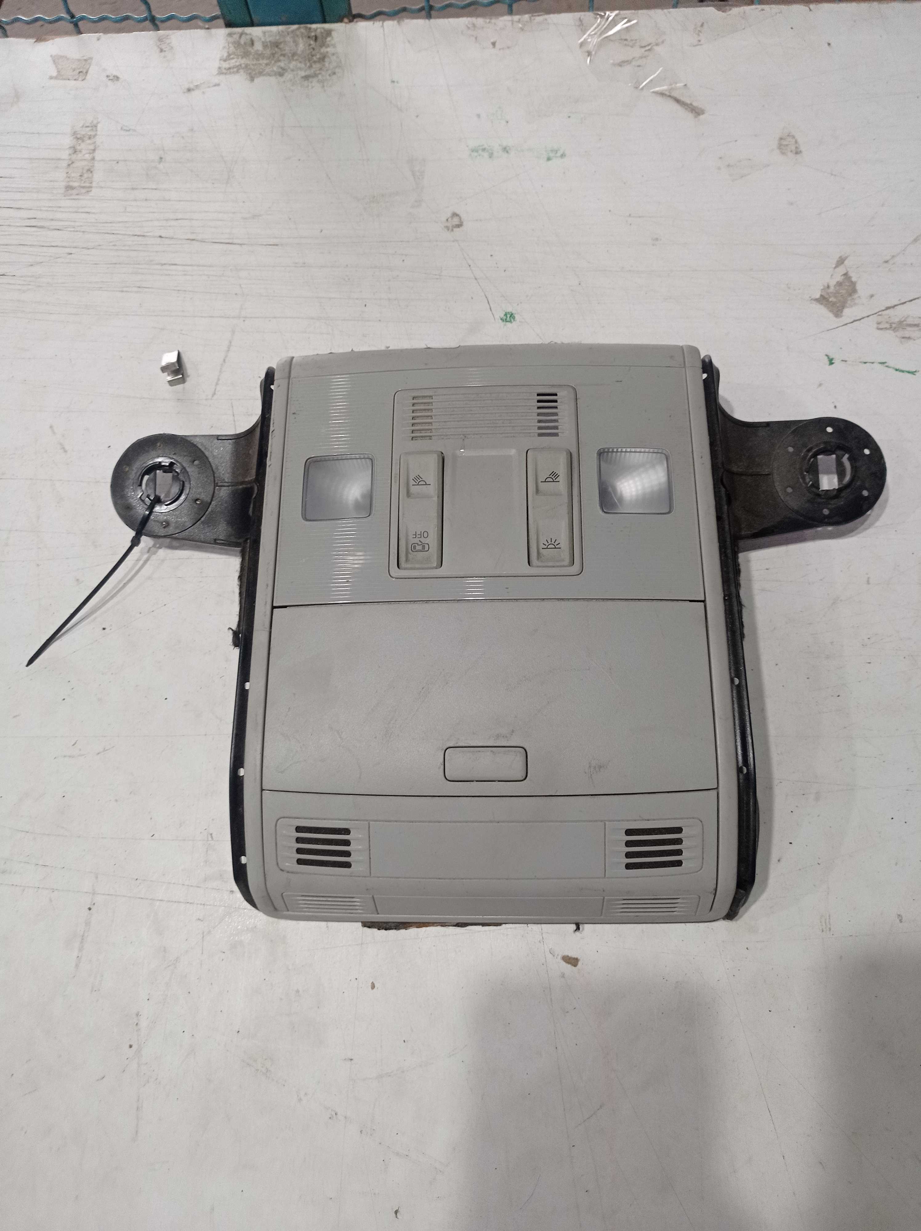 LUZ TETO CORTESIA VOLKSWAGEN POLO 2019 2020 1