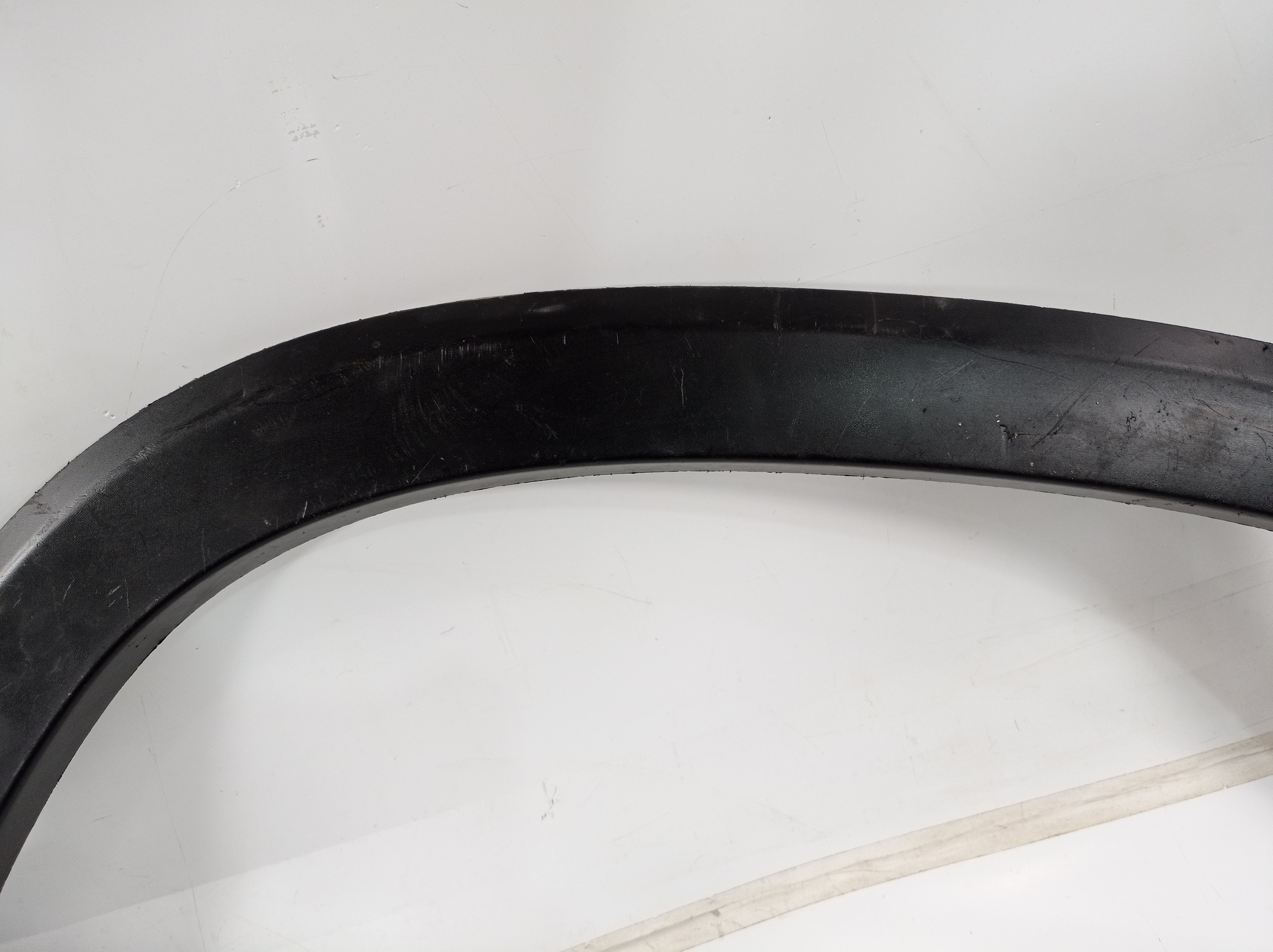 1002216290 Friso Moldura Traseira Direita Fiat Toro 2016 Preto 4