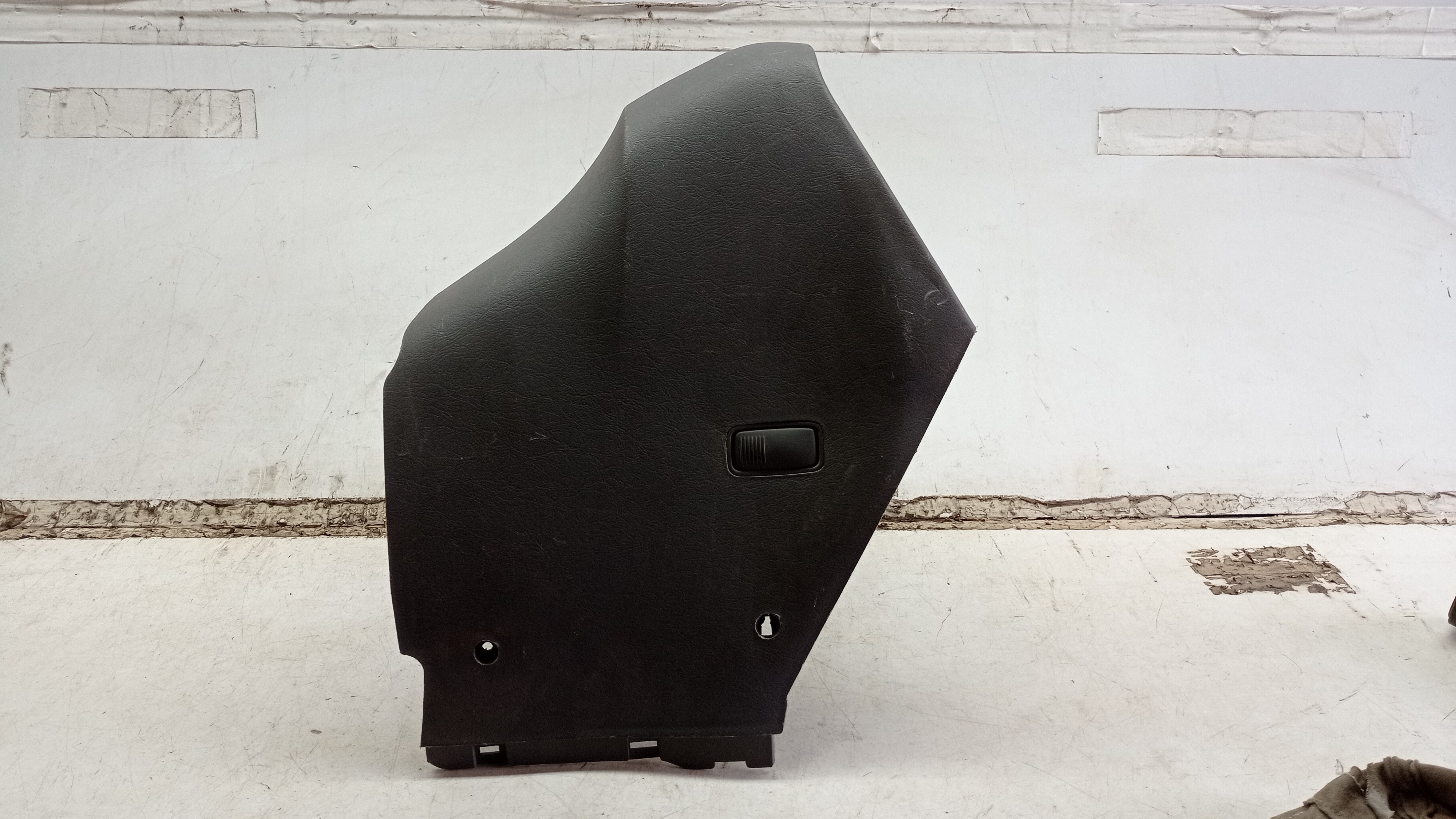 84611 2e000  Moldura Console Central Hyundai Tucson 05 10 3