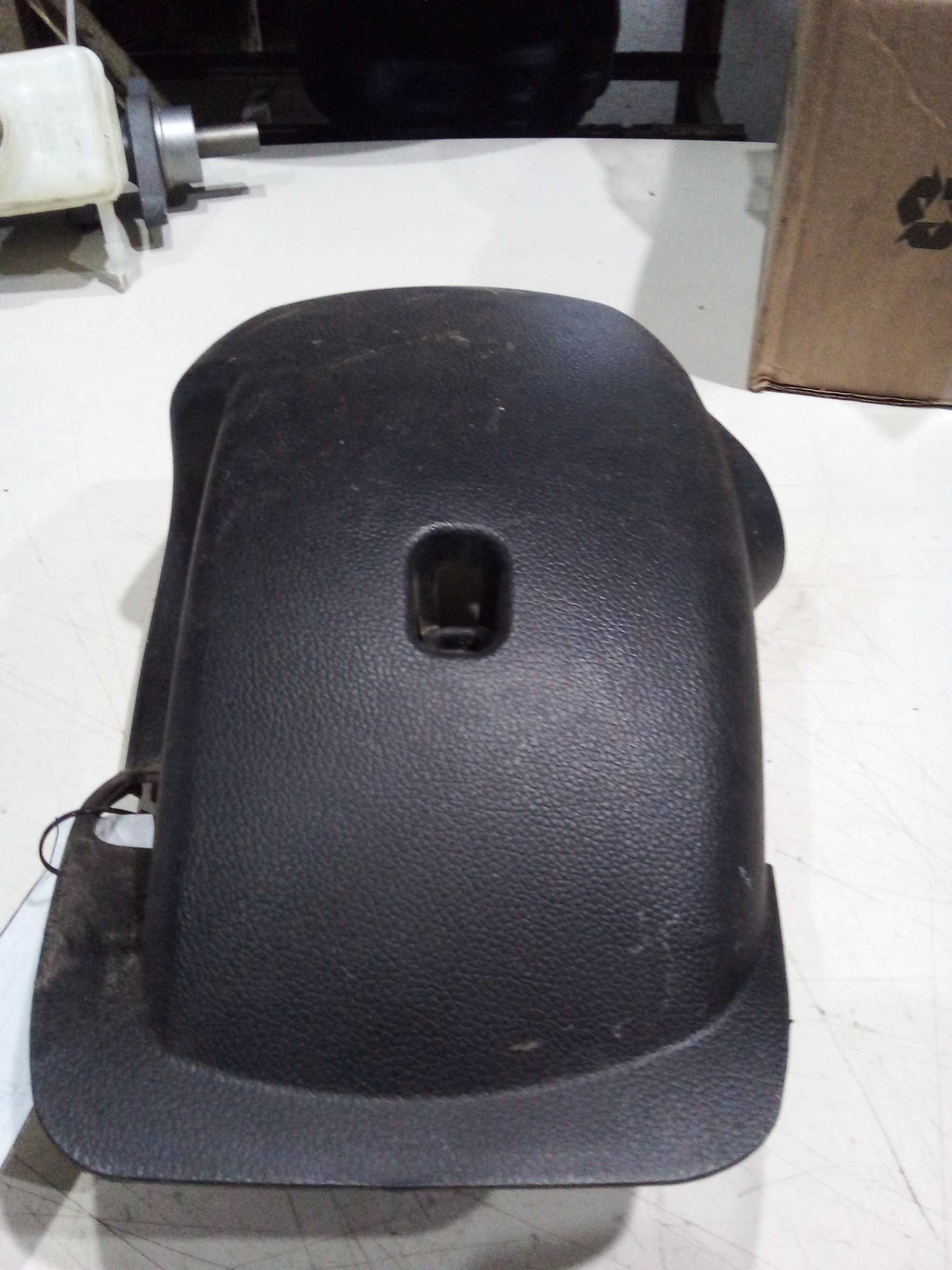 ACABAMENTO CHAVE DE SETA SUP KIA PICANTO 2014 848561y00 2