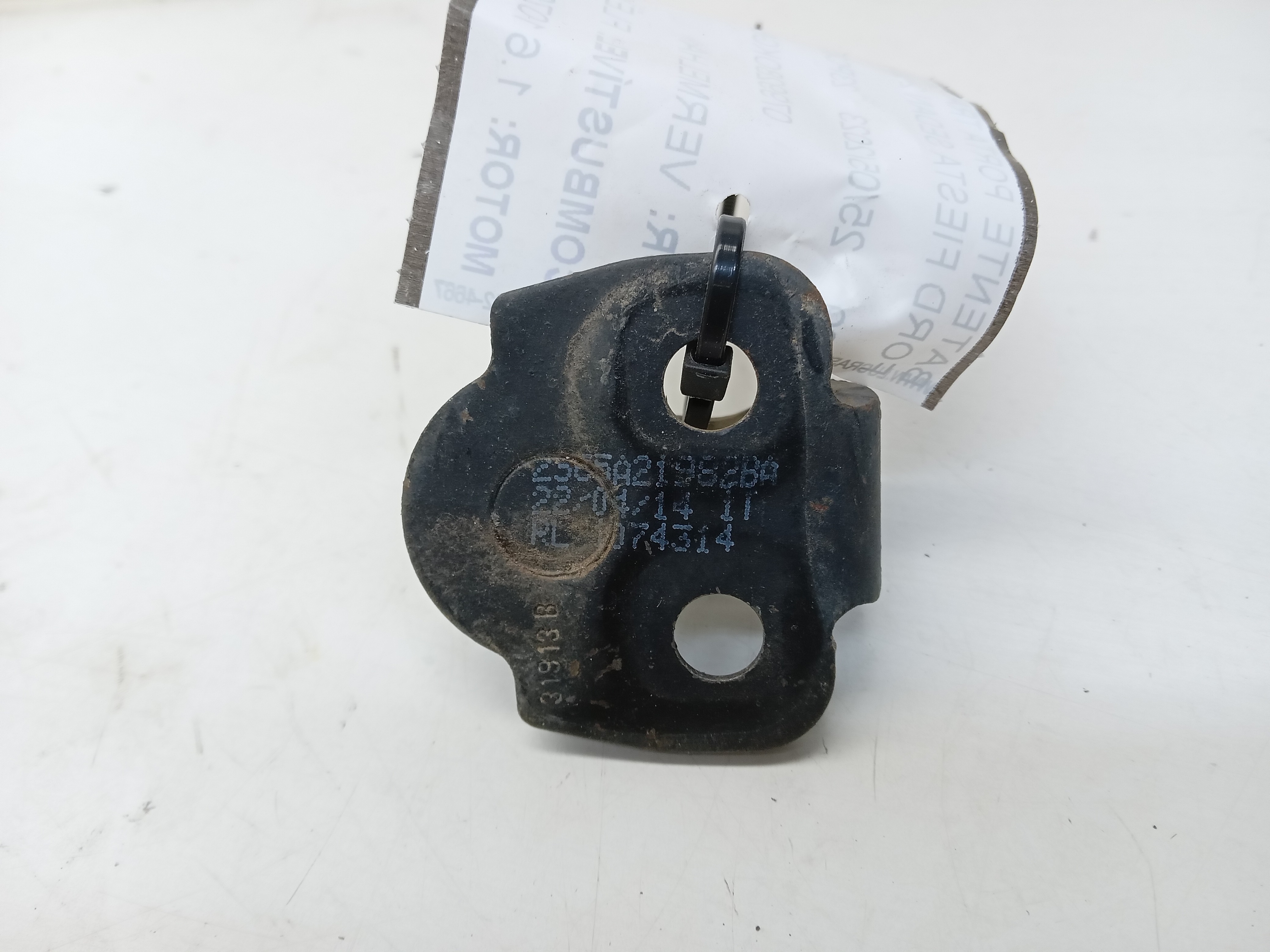 BATENTE TRAS LE FORD FIESTA SEDAN 2014 2