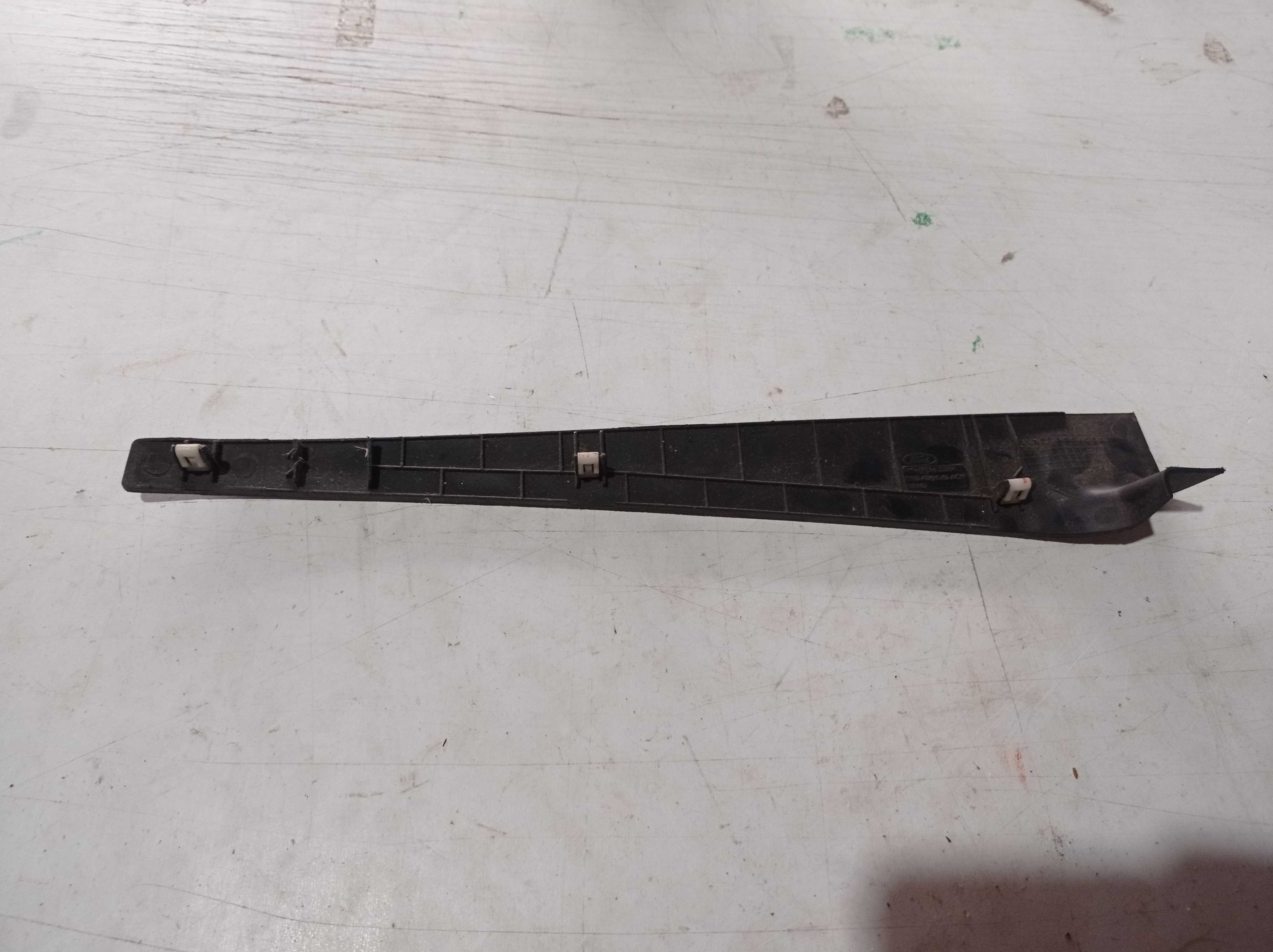 MOLDURA PAINEL LATERAL DIREITA FORD KA 2018 2