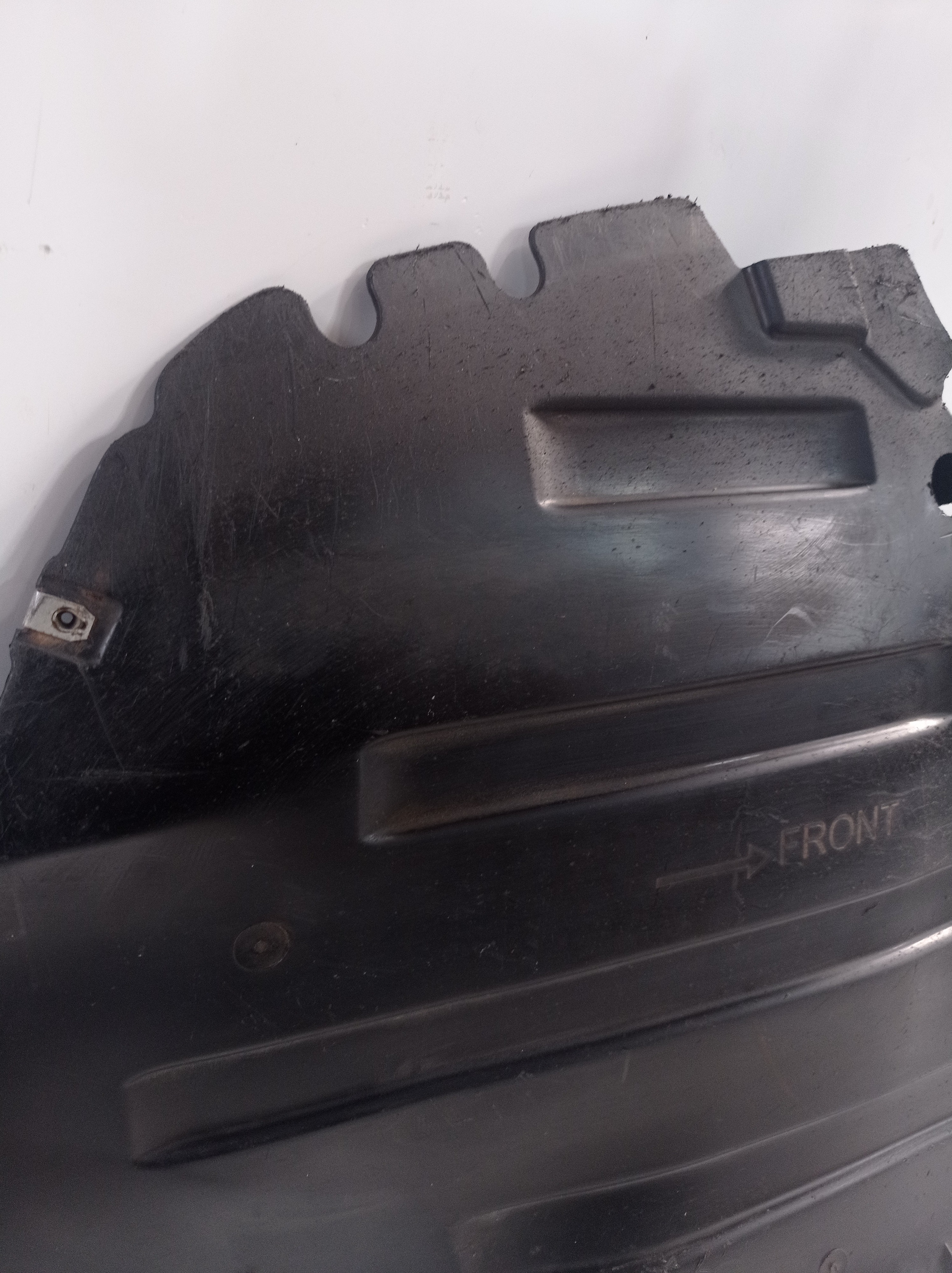 39052123 Defletor Tras Dir Gm Cruze Hatch Sedan 2016/2019 3
