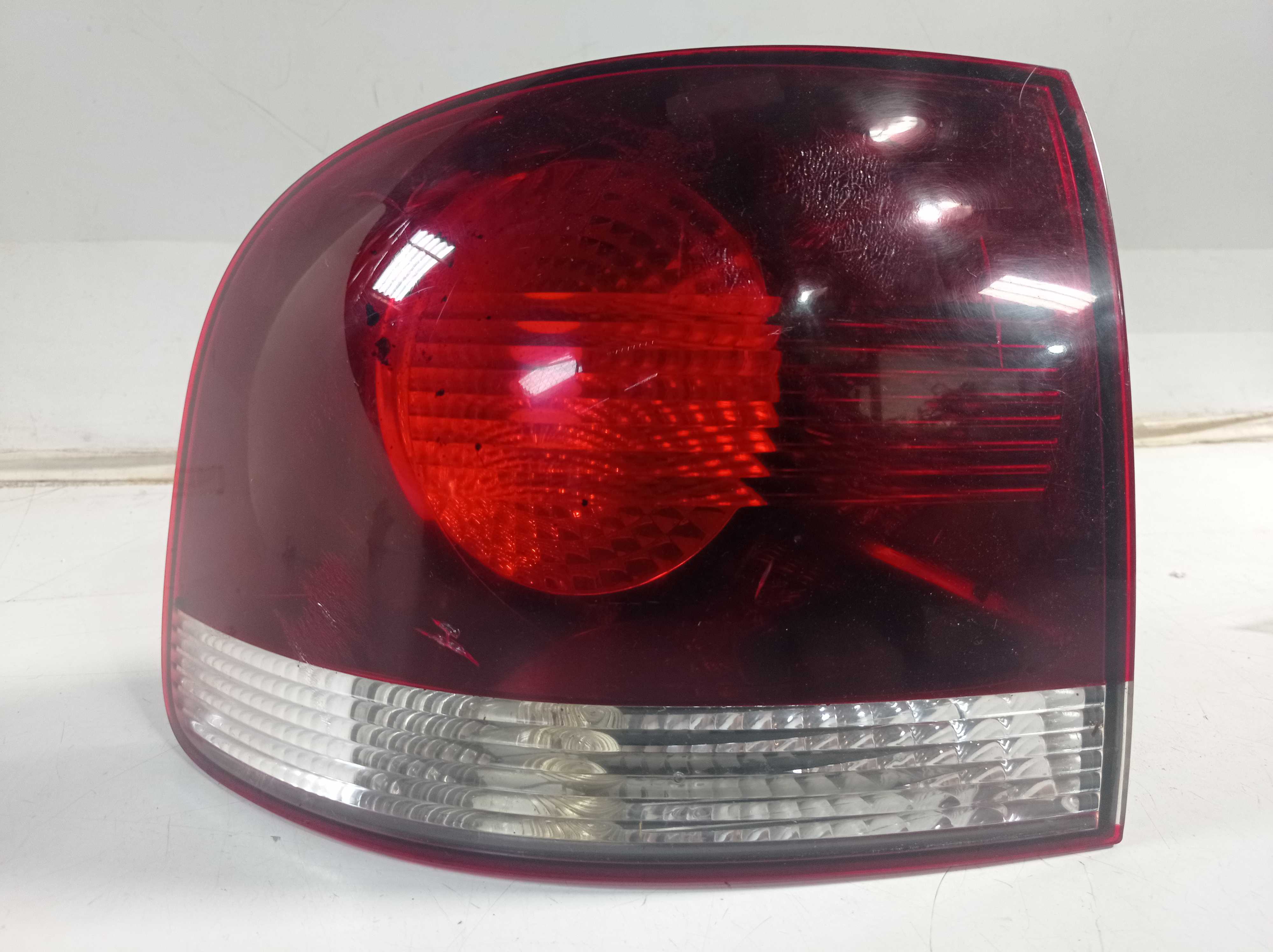 Lanterna traseira esquerda Vw Touareg 2008 2