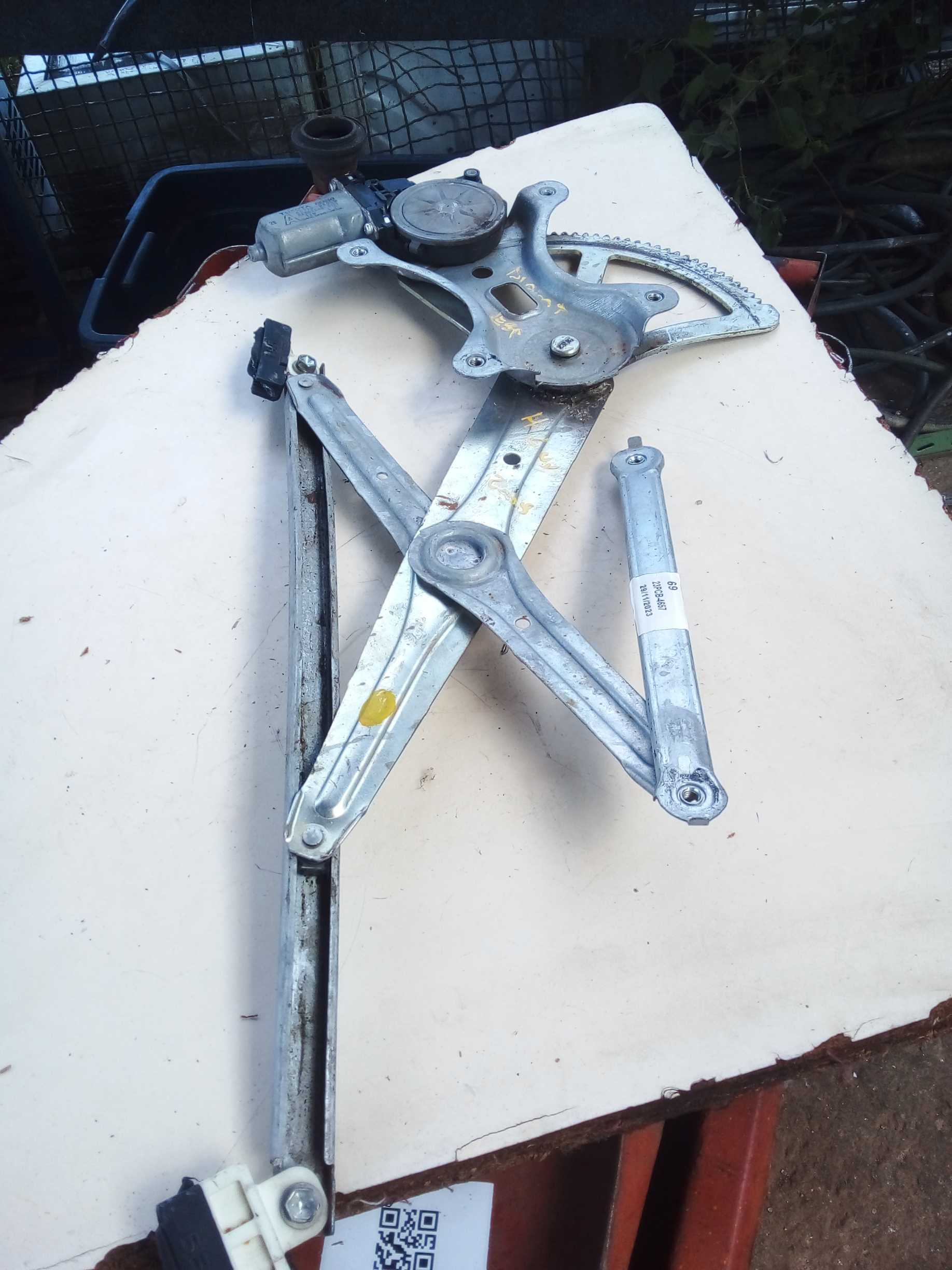 MAQUINA VIDRO.IAJTEIRA ESQUERDA HILUX 2009 857200K050 2