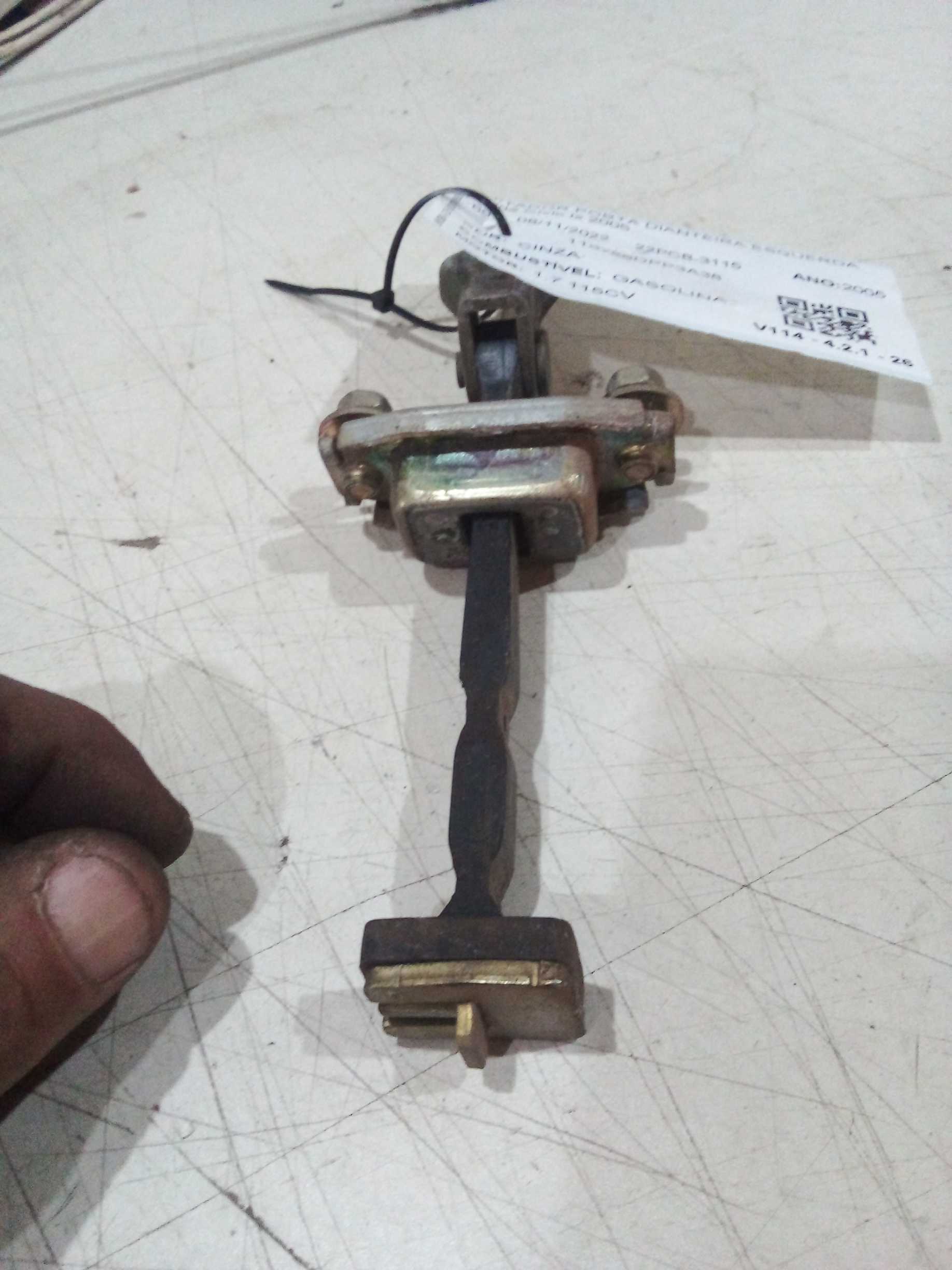 LIMITADOR PORTA DIANTEIRA ESQUERDA Honda Civic lx 2005 2