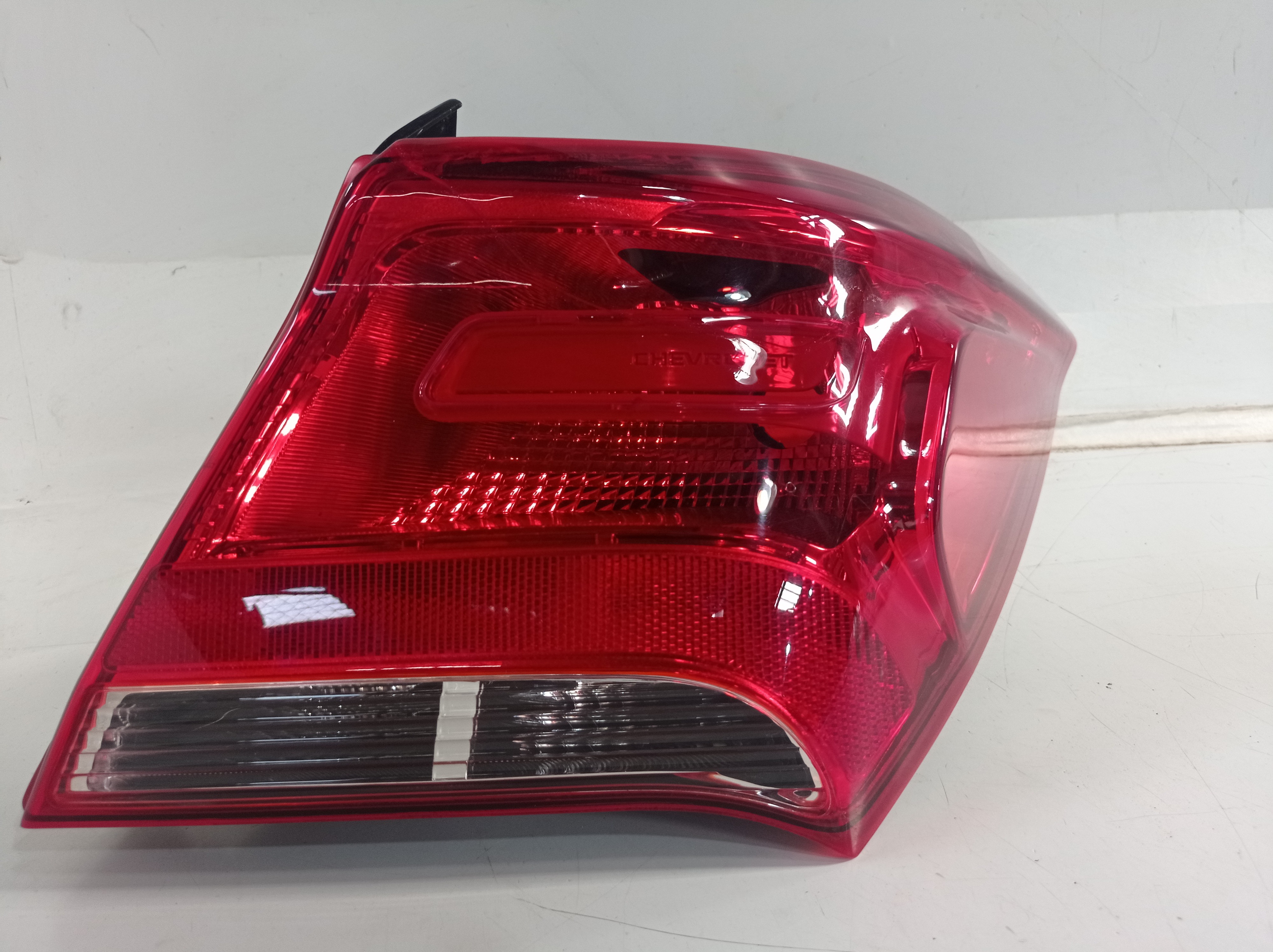 LANTERNA TRAS DIREITA GM NOVO PRISMA 2017 A 2020 RECUPERADA