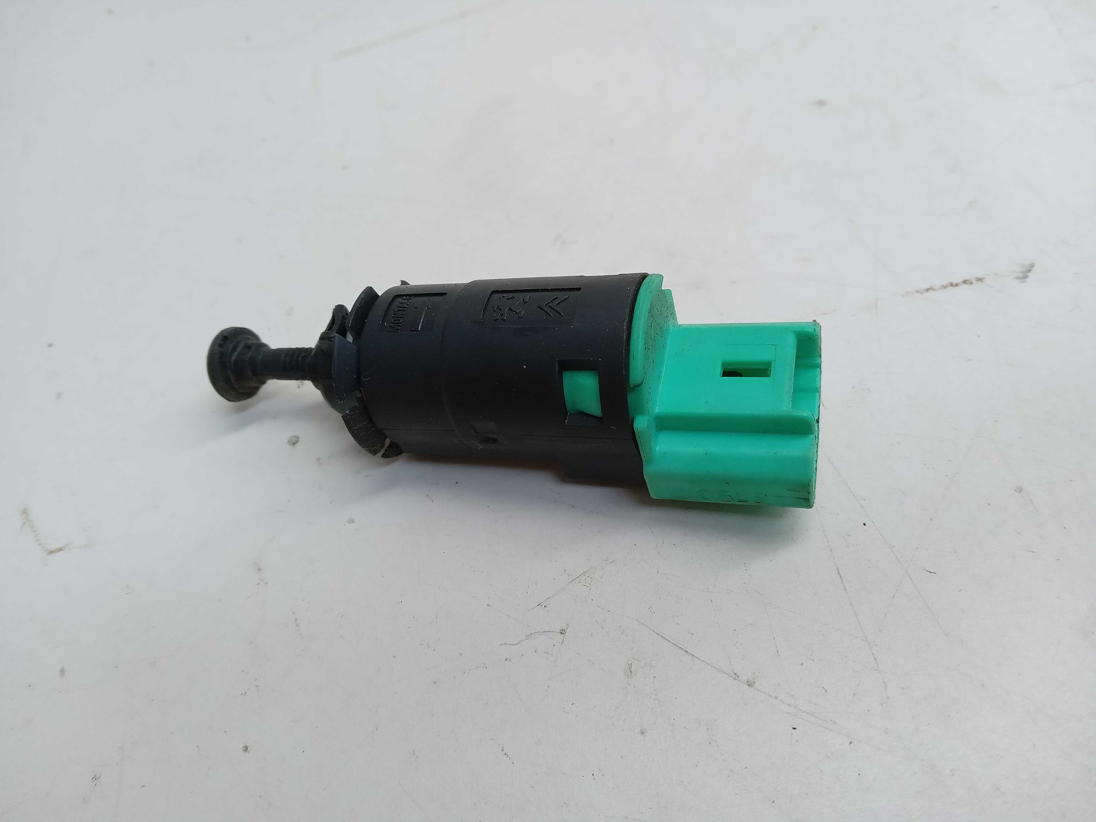 INTERRUPTOR DE FREIO CITROEN C4 2010