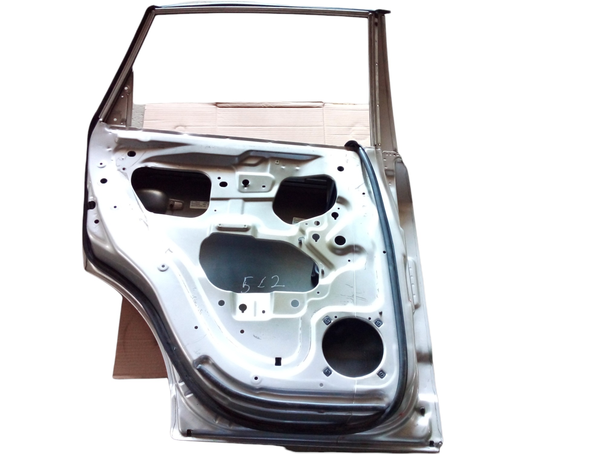 Porta Traseira Esquerda Gm Captiva Sport 2008 P/ Recuperar 4