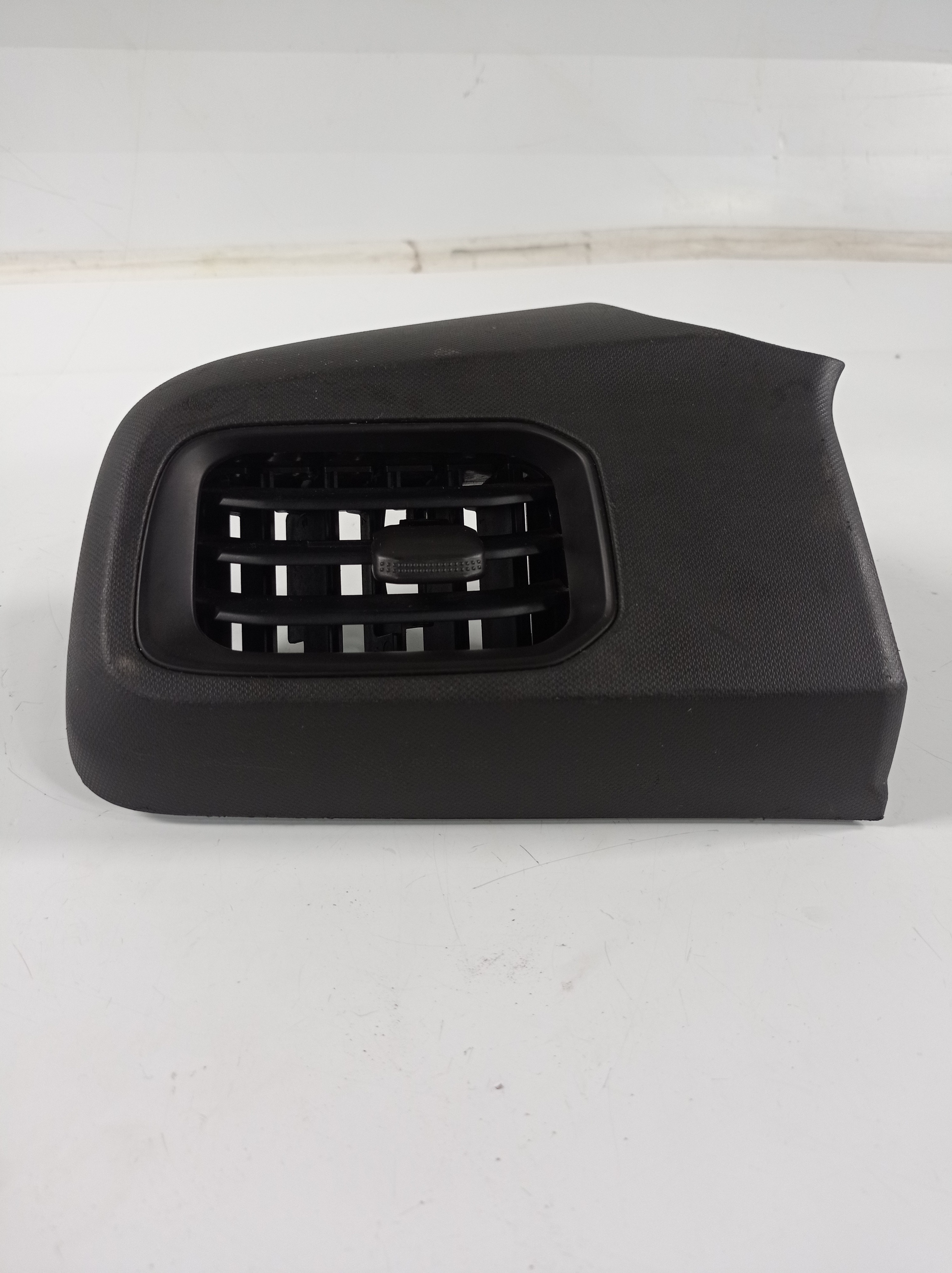 Difusor De Ar Esquerdo Gm Onix 2016/2017 Original 2