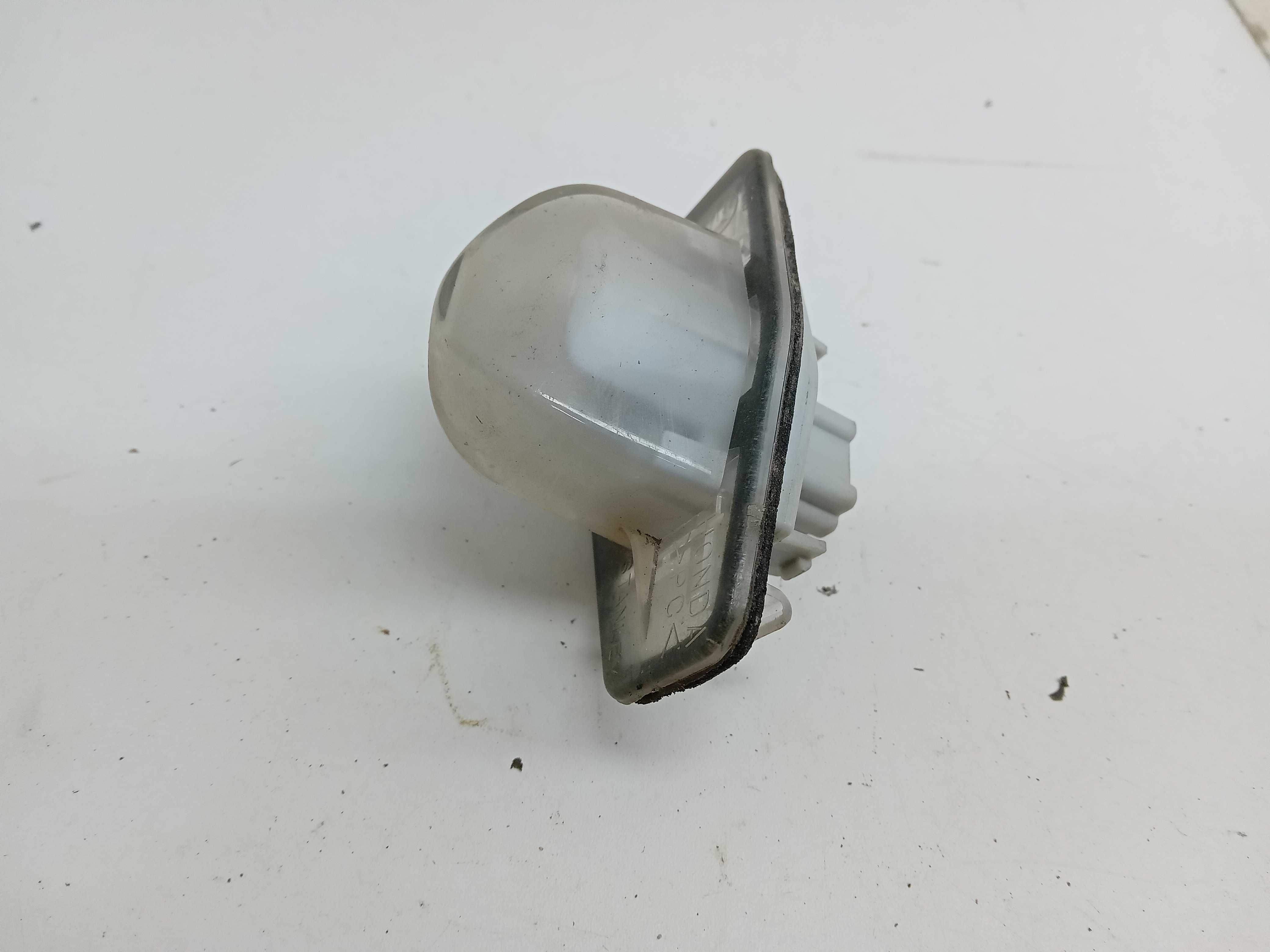 LUZ DE PLACA TAMPA TRASEIRA HONDA FIT 2004