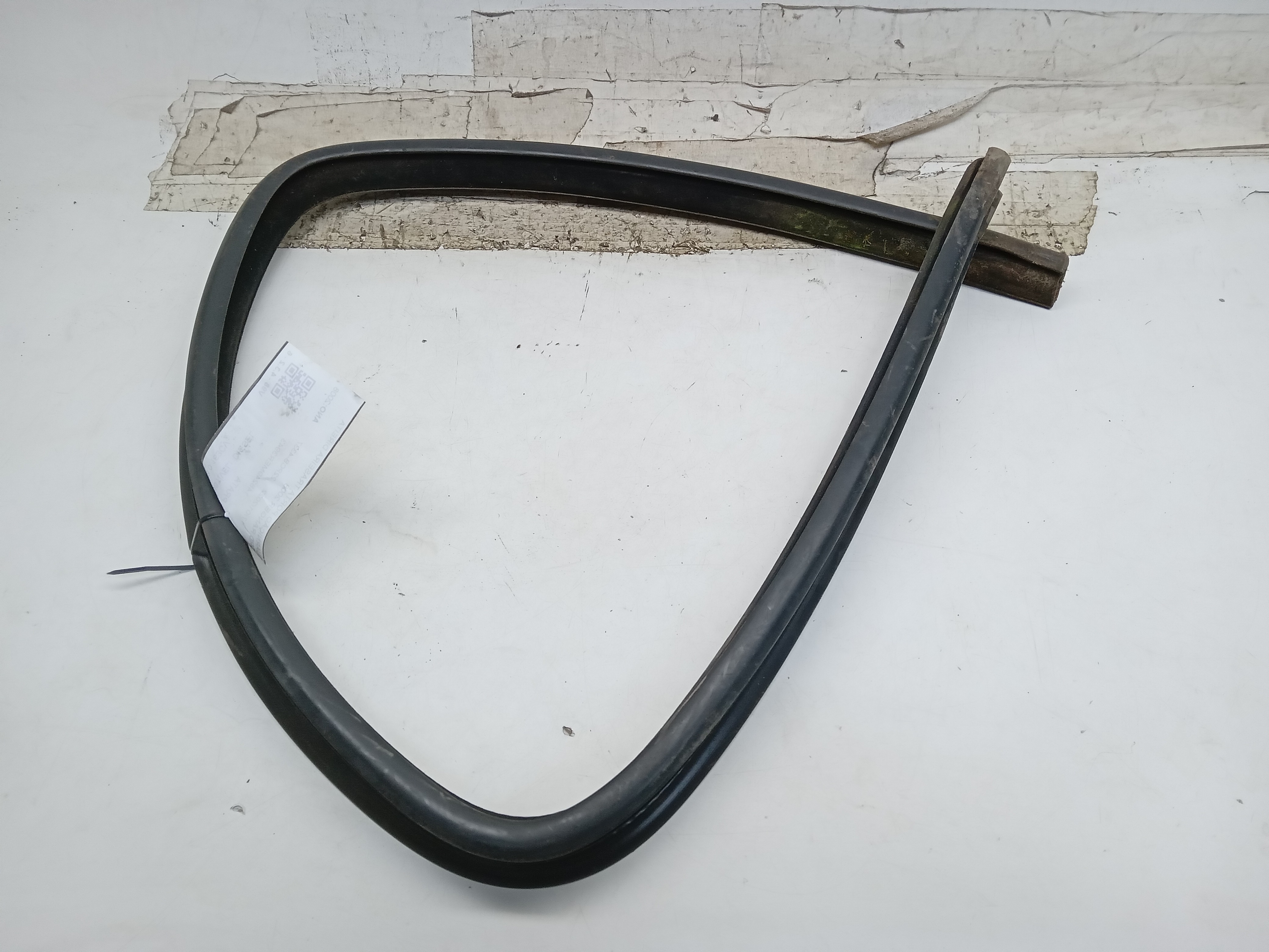 GUARNIÇÃO PORTA TRASEIRA DIREITA FORD RANGER 2008 2