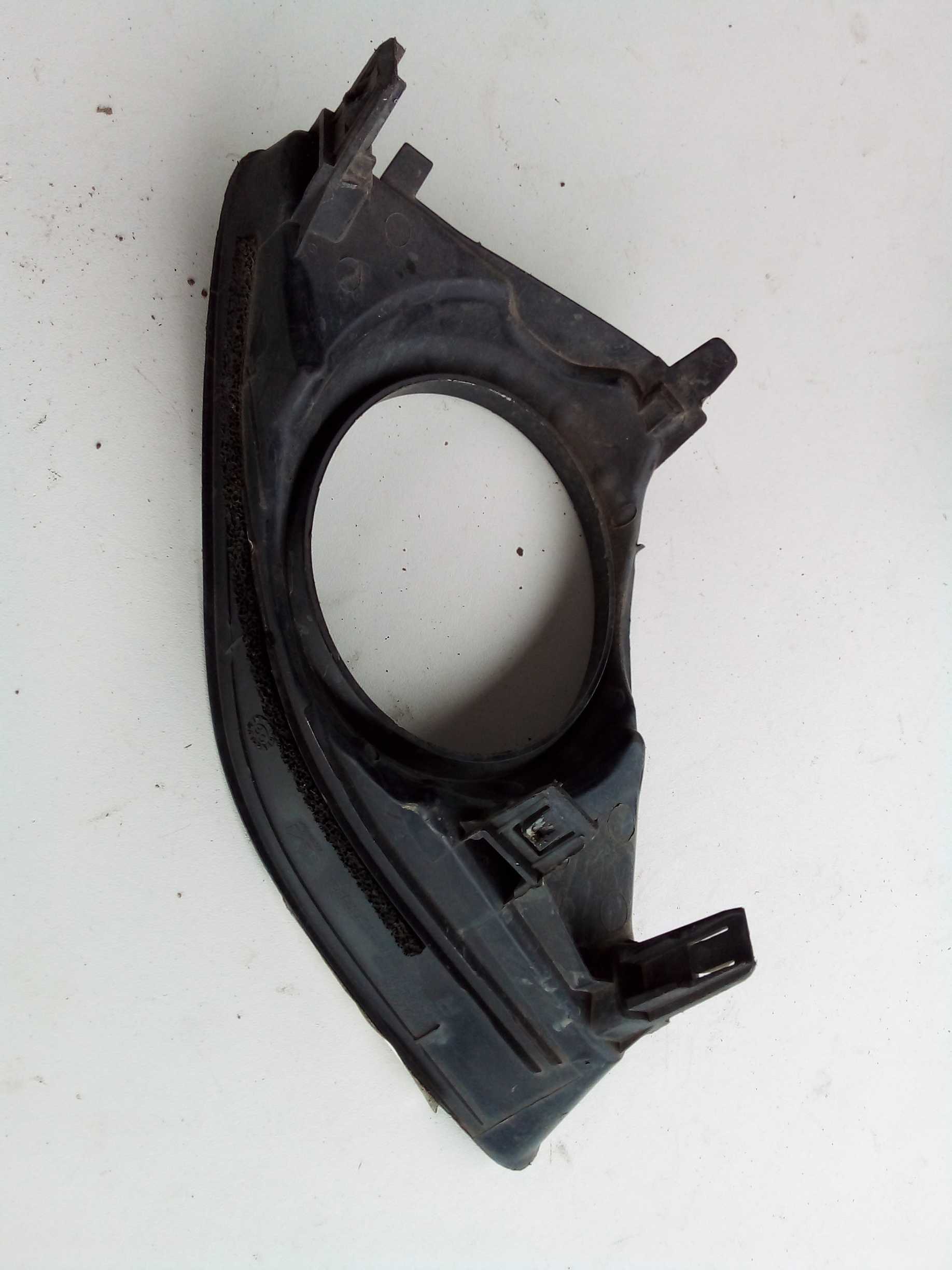 MOLDURA FAROL MILHA LD TOYOTA COROLLA 2010 2