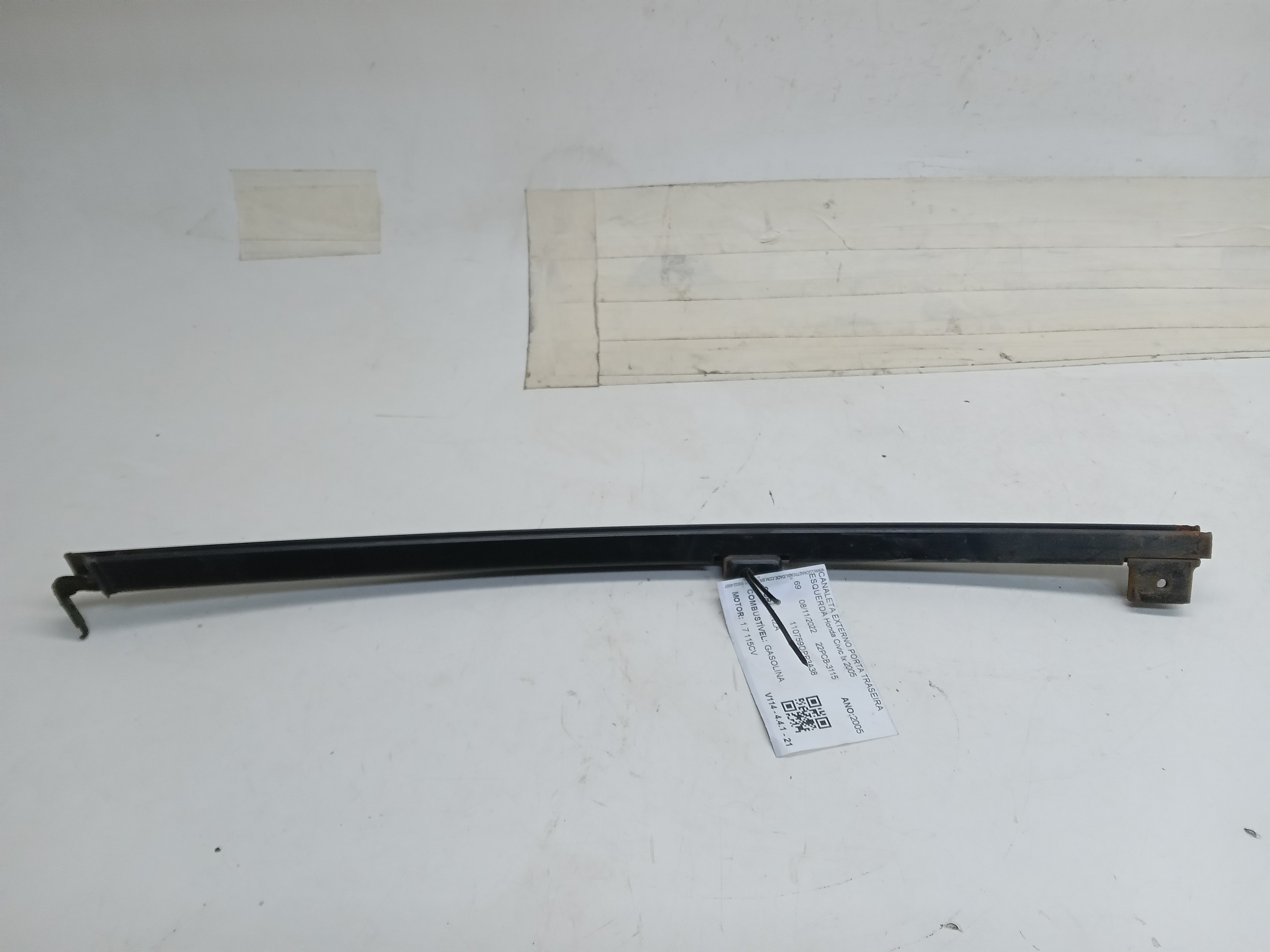 CANALETA EXTERNA TRASEIRA LE Honda Civic lx 2005 1