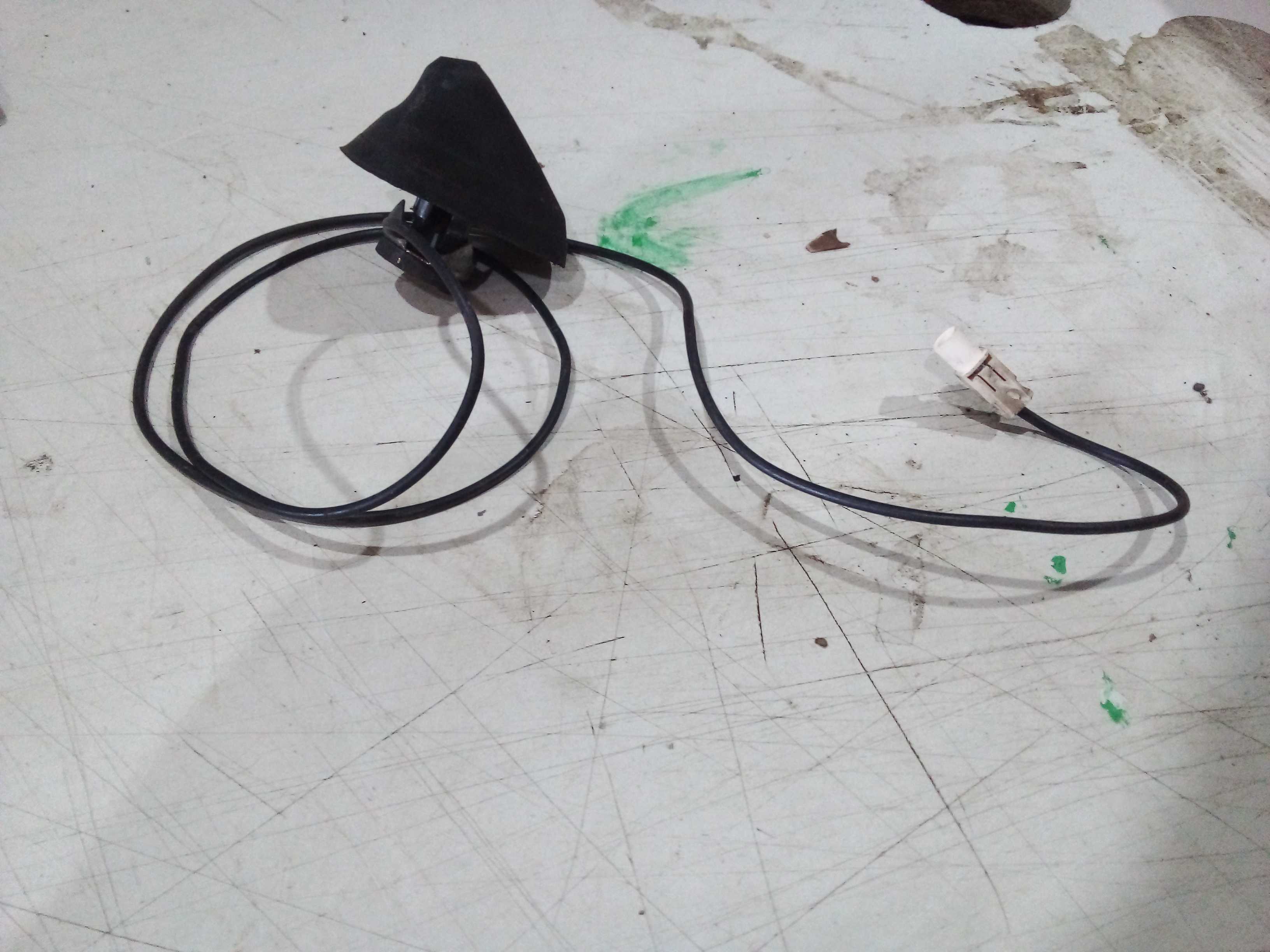 BASE ANTENA FLUENCE 2011 23R023002 2