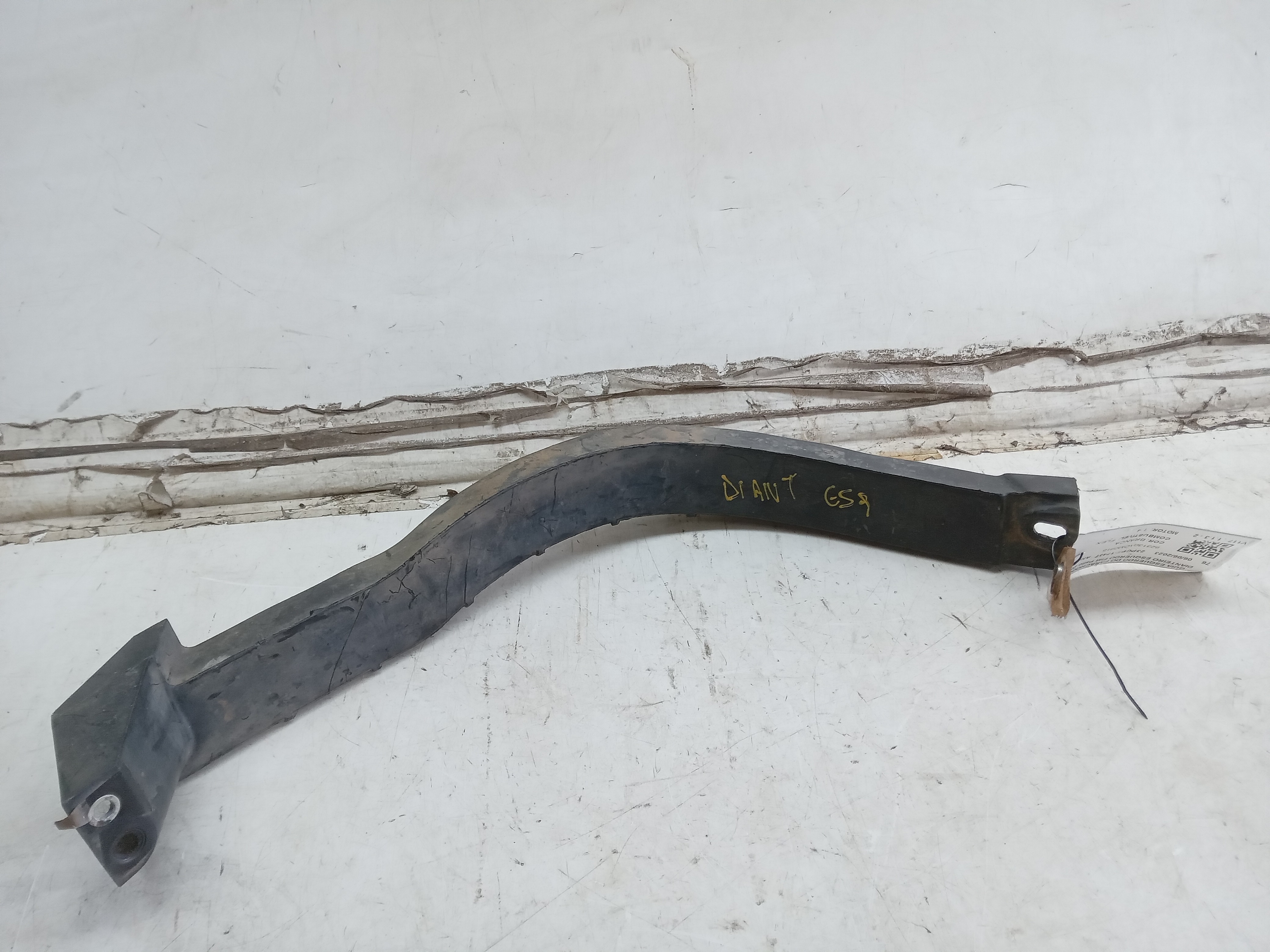 SUPORTE GUIA PARACHOQUE DIANTEIRO LE Fiat Palio 2007 1