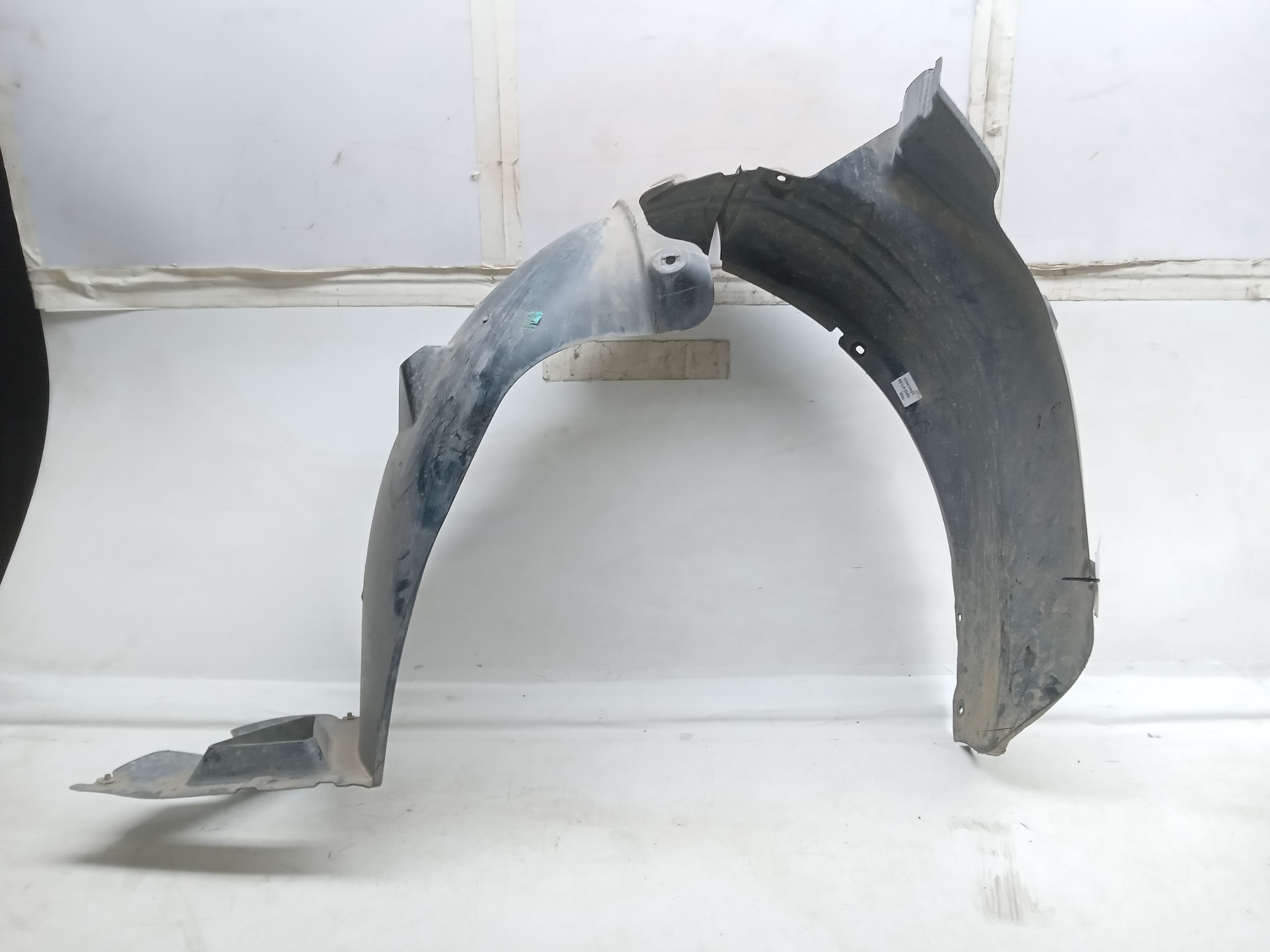 26212185 PARABARRO DIANT LD GM ONIX 2020 A 2023