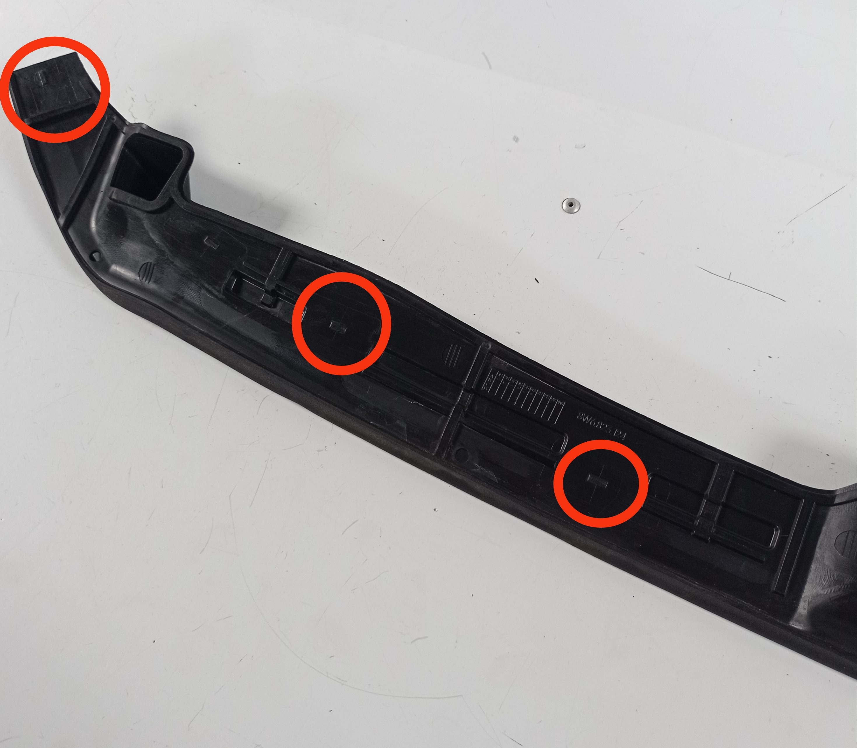 Vedação Central Capo Dianteiro Audi A5 2017 6