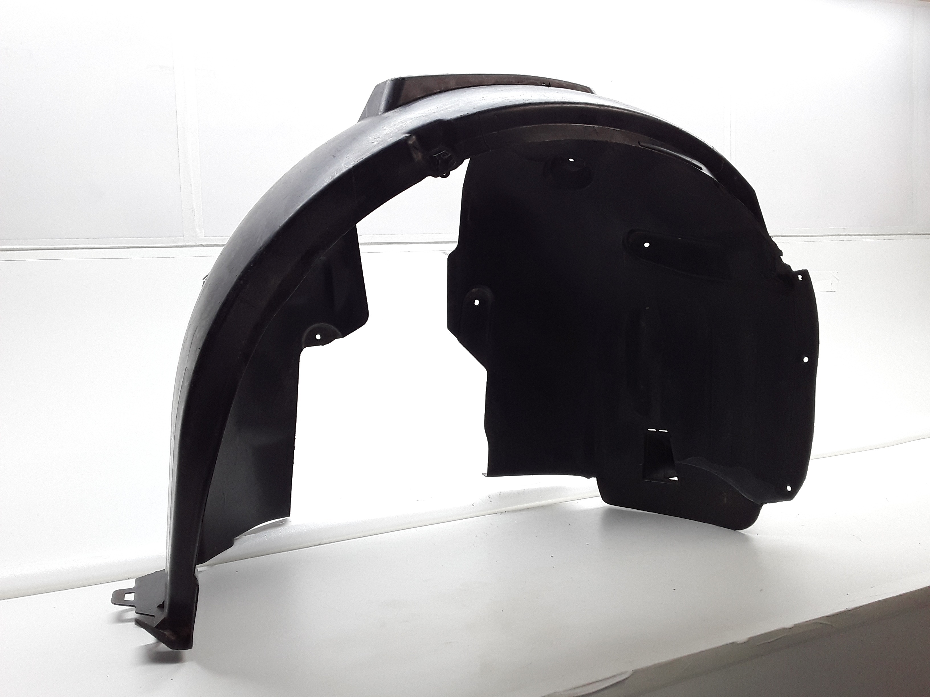 8v0821172  Parabarro Diant LD Audi A3 2012  PARA RECUPERAR 2
