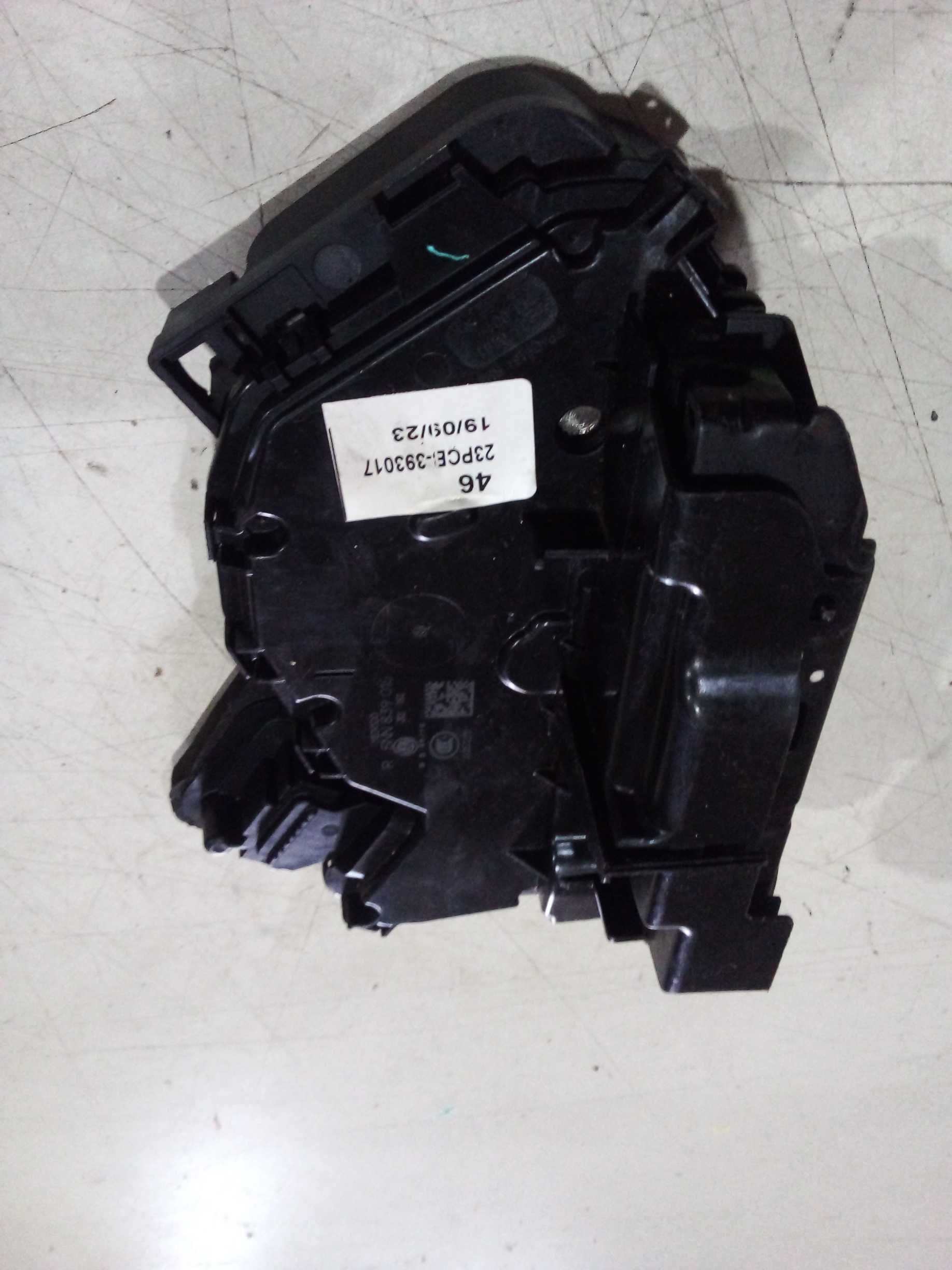FECHADURA PORTA TRÁS DIREITA JETTA 2019 5NN839016 1