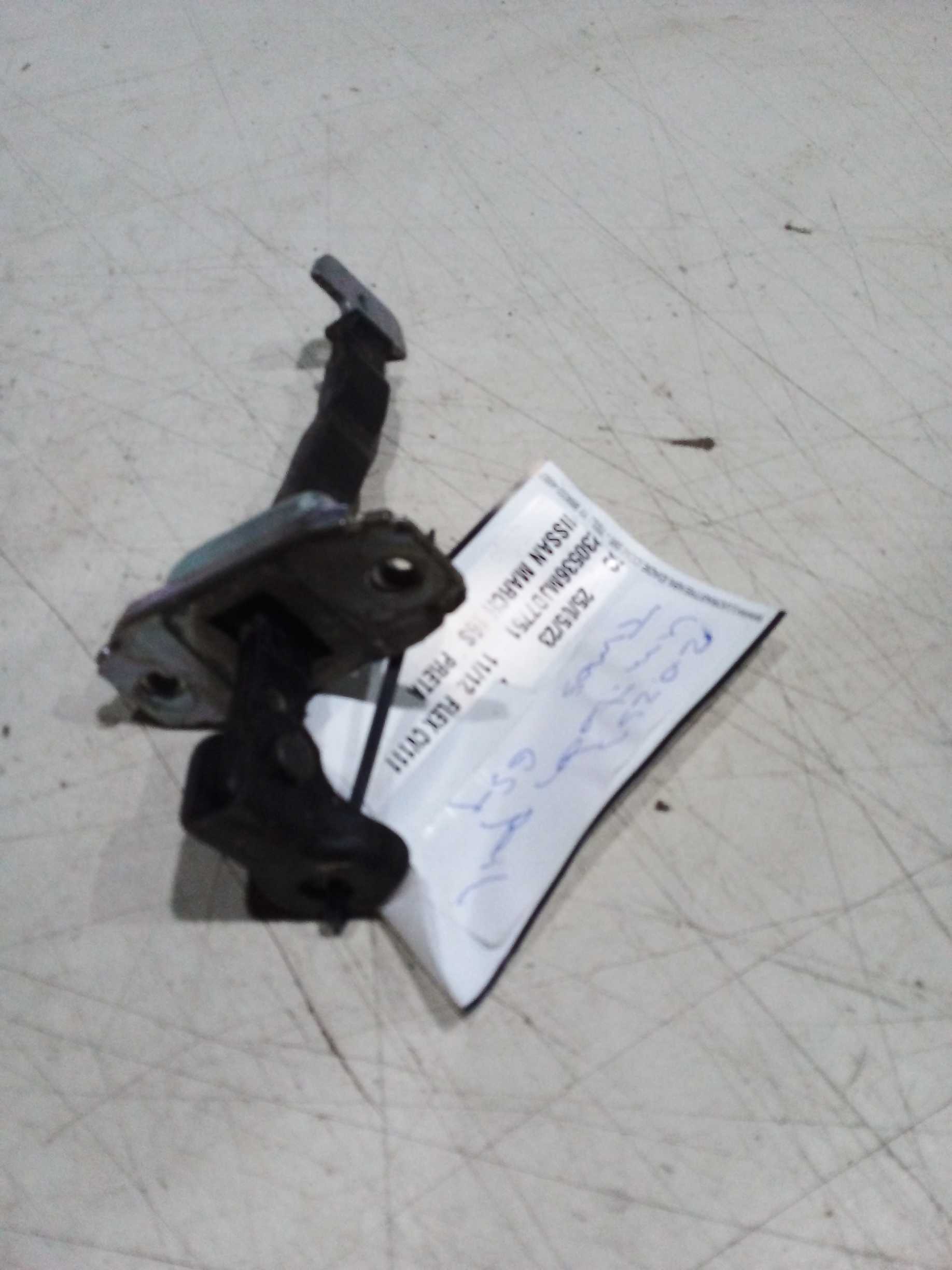 LIMITADOR PORTA TRÁS ESQ NISSAN MARCH 2011 1