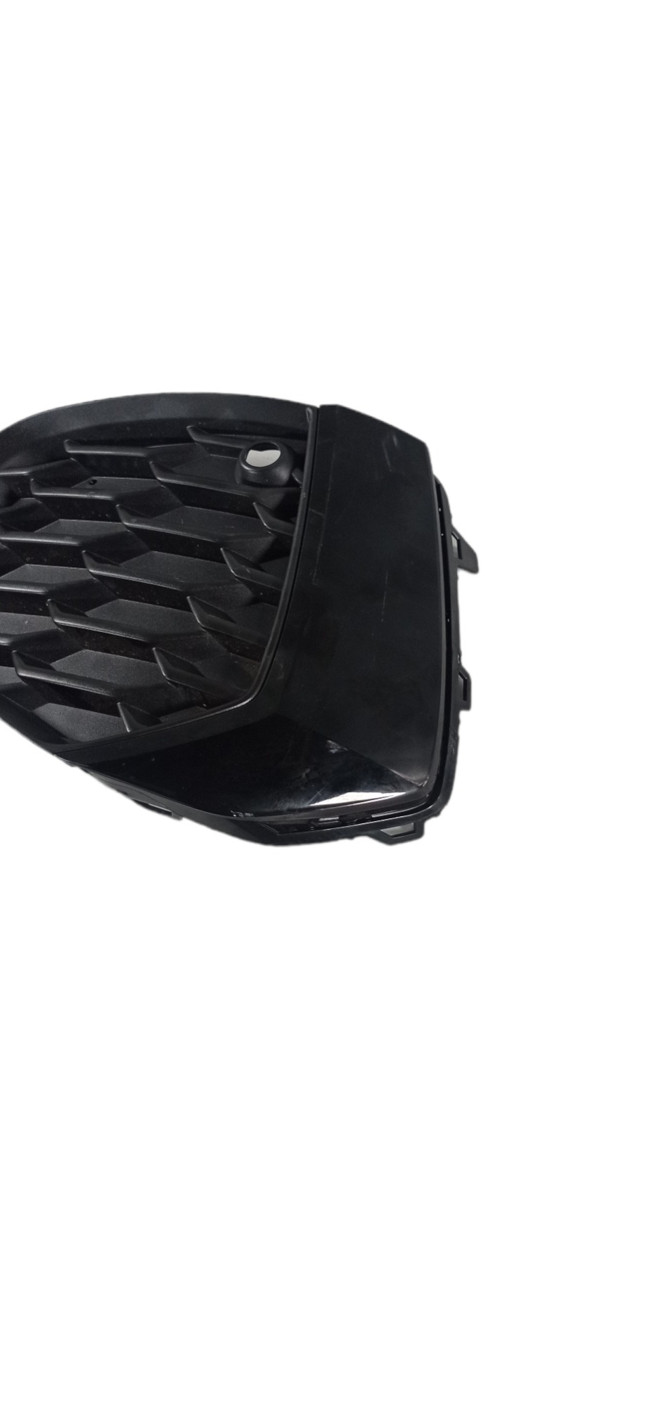 Moldura Grade Farol Milha Esquerdo Audi A3 2020  Preto Esquerdo 3