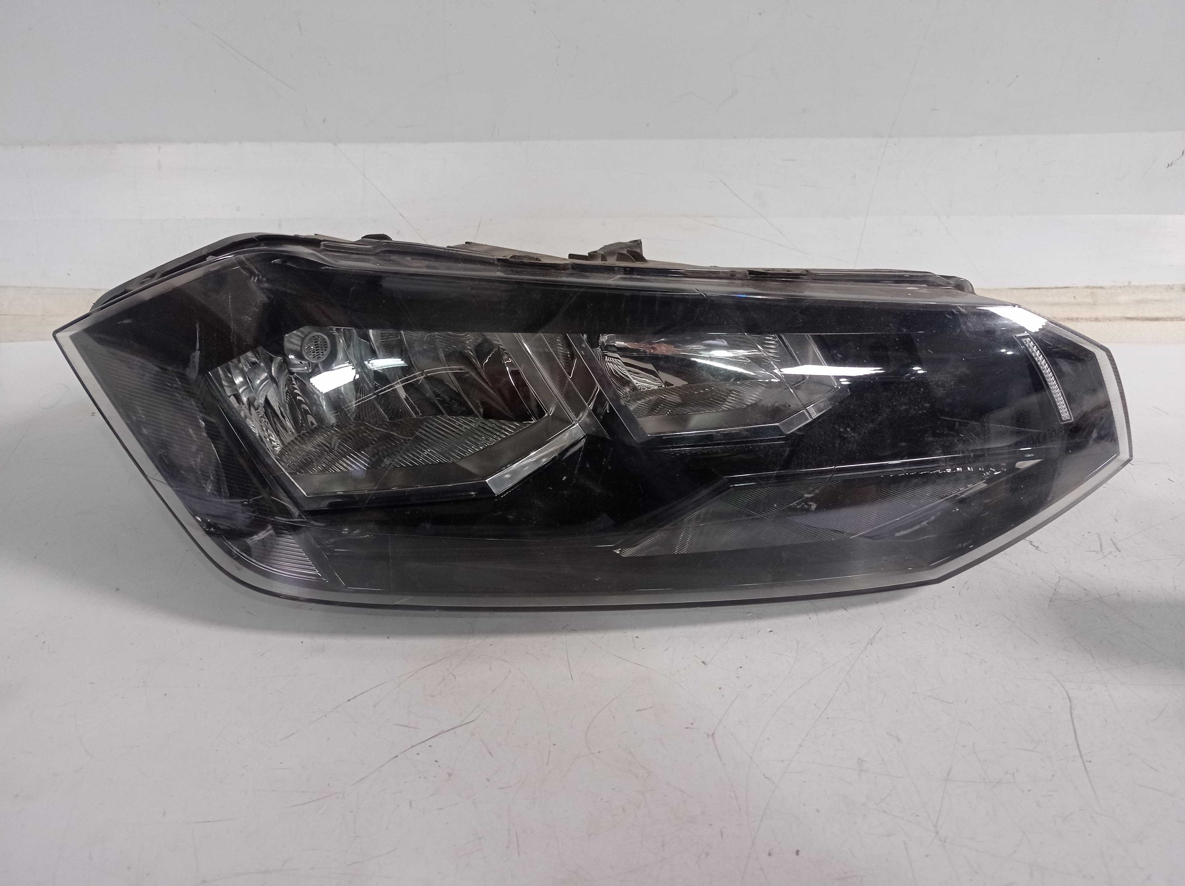 FAROL LADO DIREITO VW POLO VIRTUS 2017 A 2019 P RECU 1