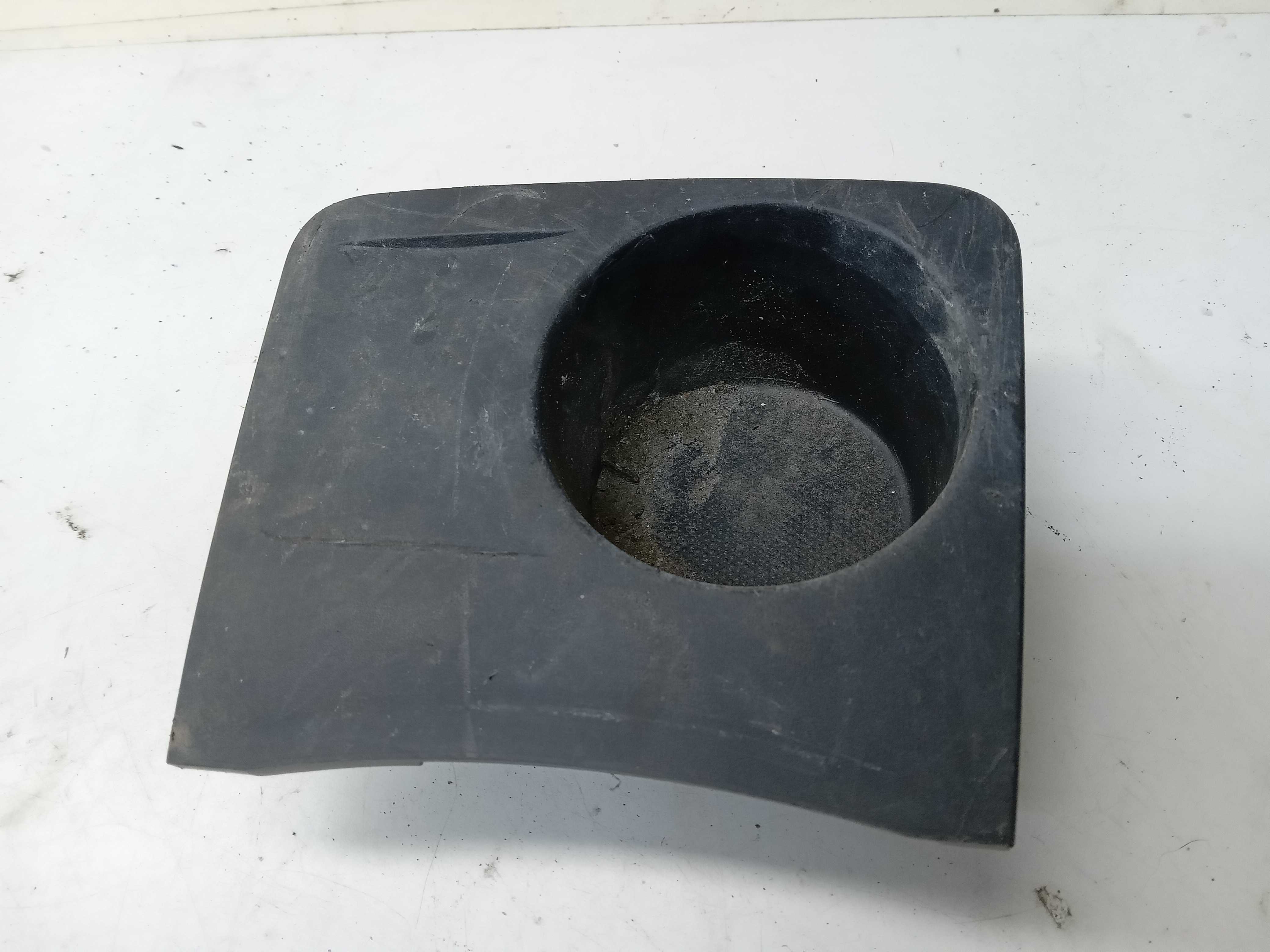 PORTA COPOS CENTRAL RENAULT FLUENCE 2011 1